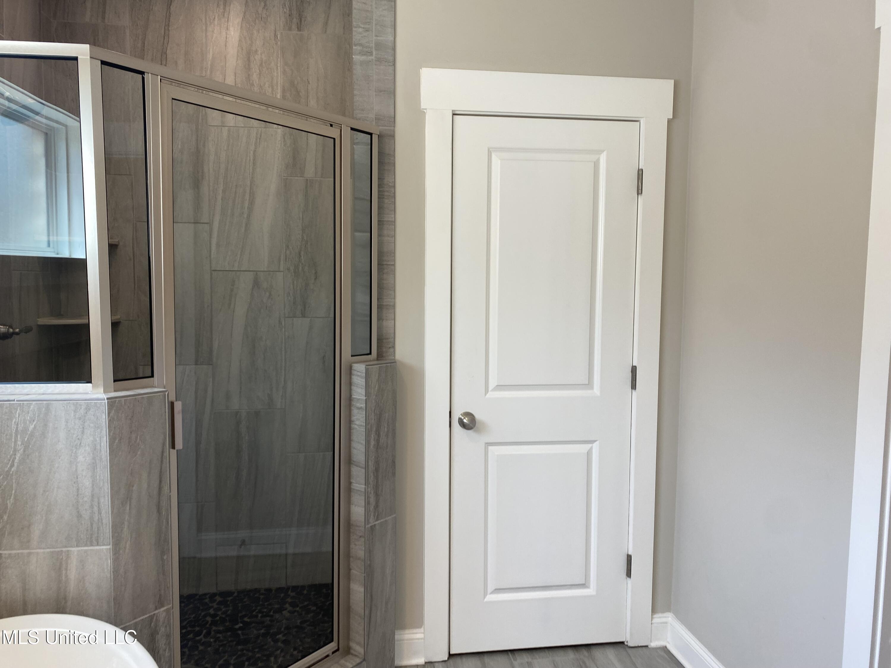 7414 Crosswinds Boulevard Property Photo 18