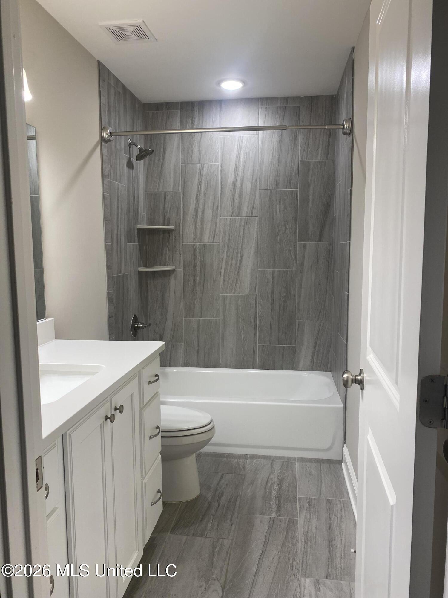 7414 Crosswinds Boulevard Property Photo 23