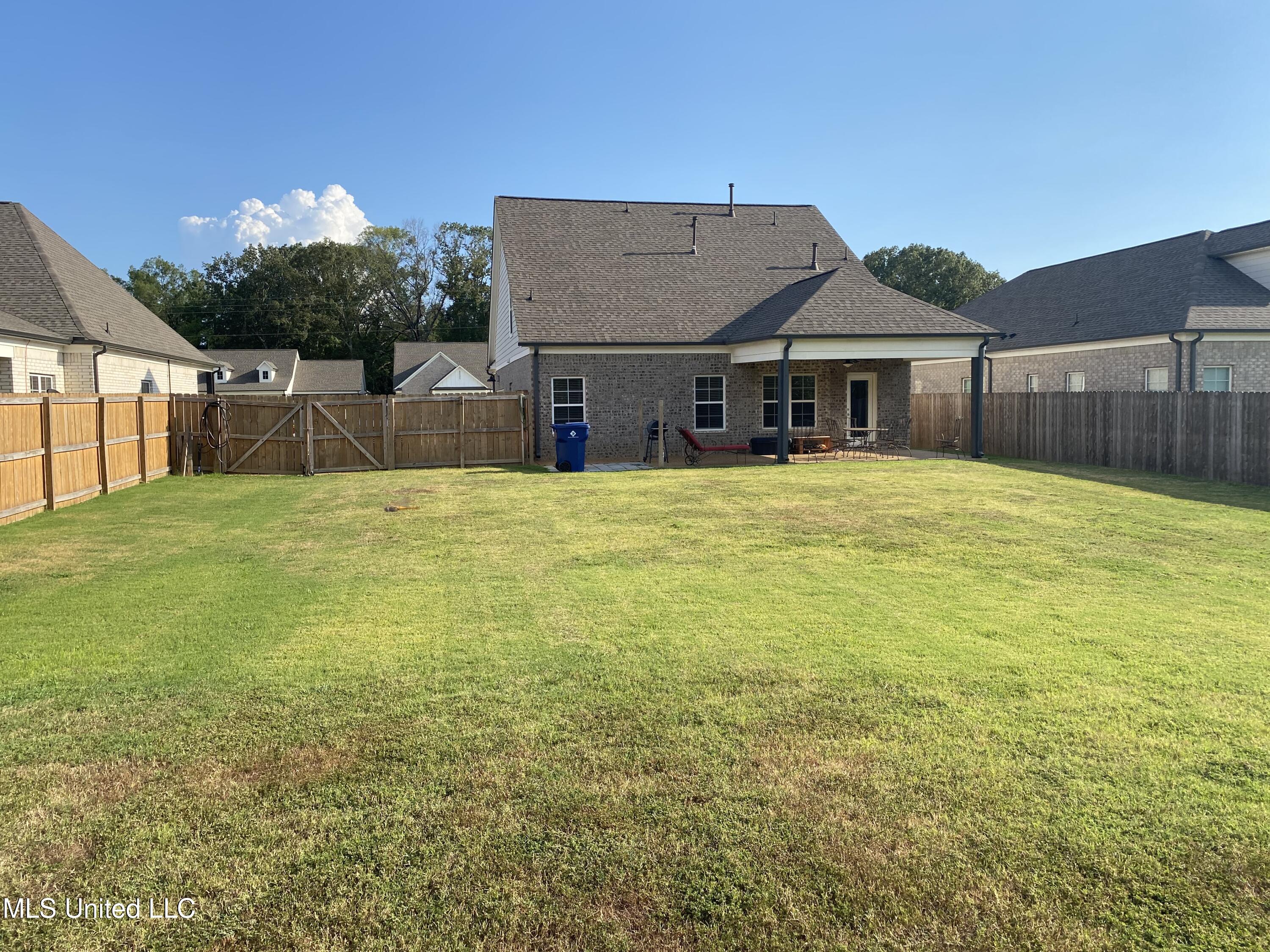 7414 Crosswinds Boulevard Property Photo 26