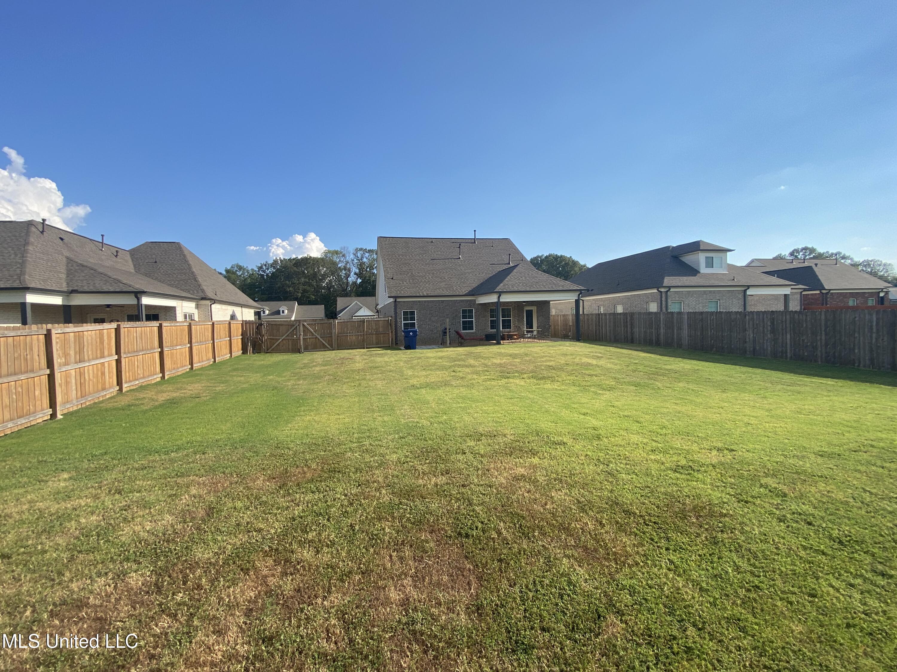 7414 Crosswinds Boulevard Property Photo 28