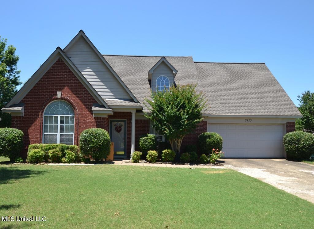7423 Bridle Cove Property Photo 1