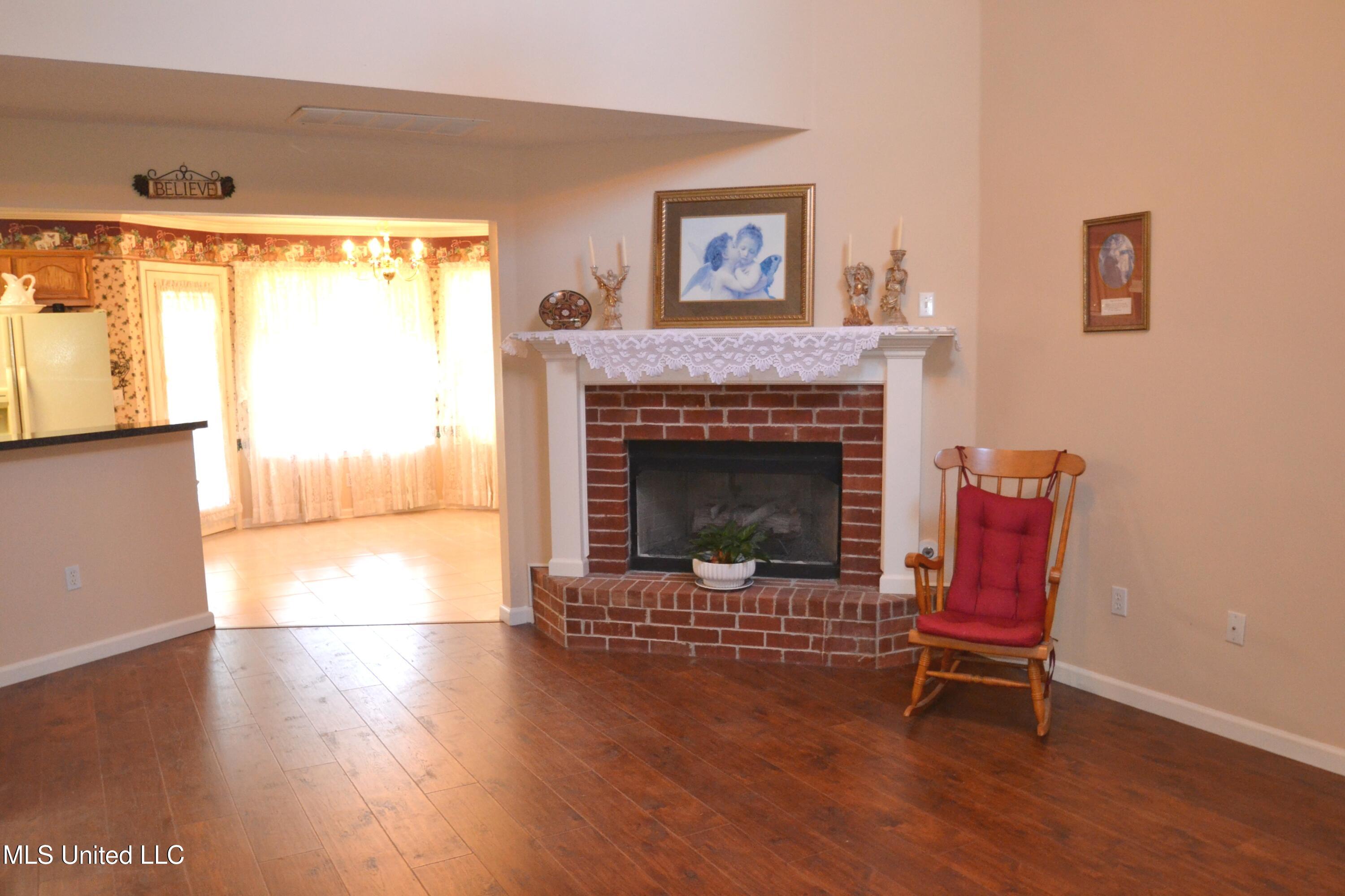 7423 Bridle Cove Property Photo 2