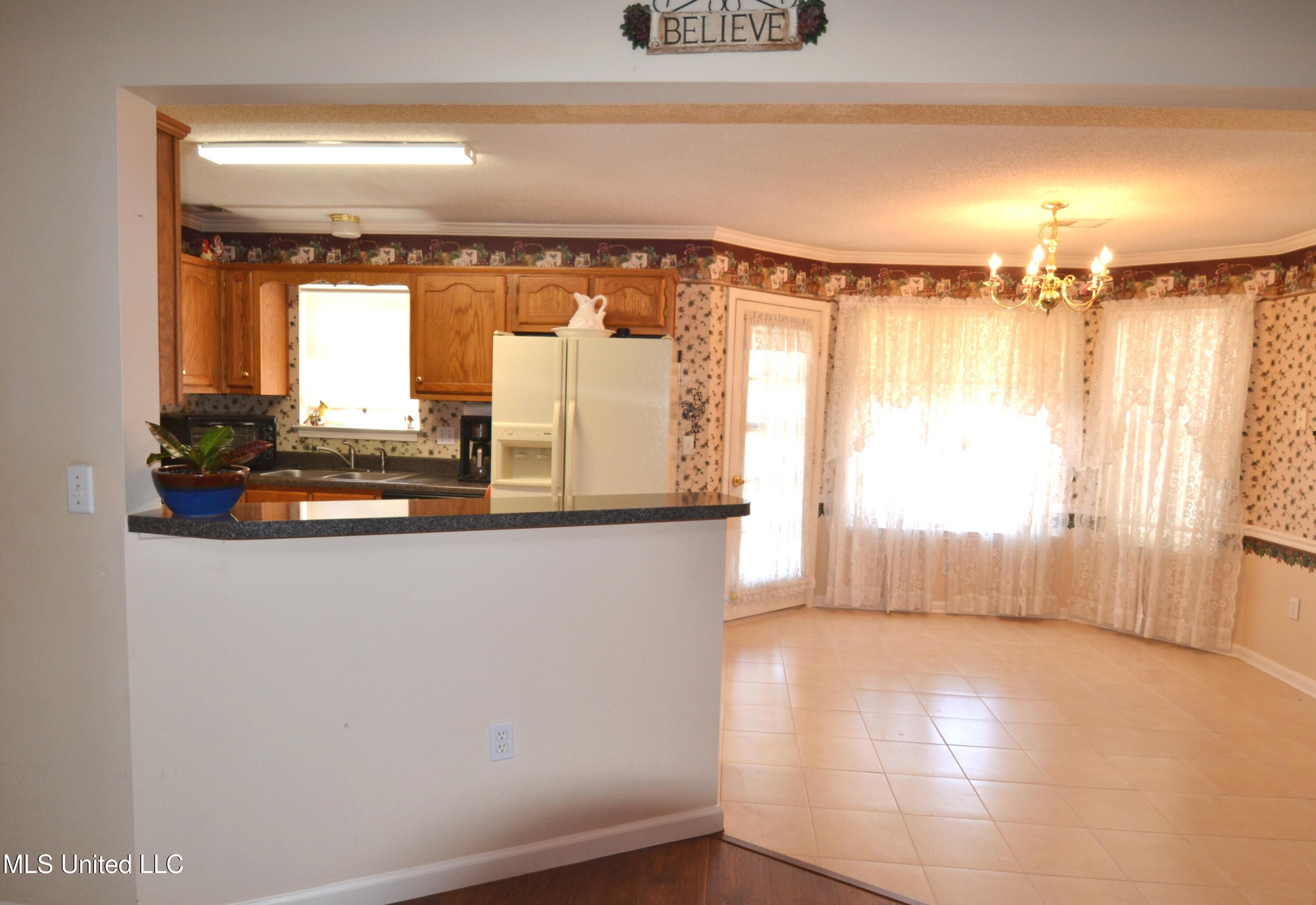 7423 Bridle Cove Property Photo 14