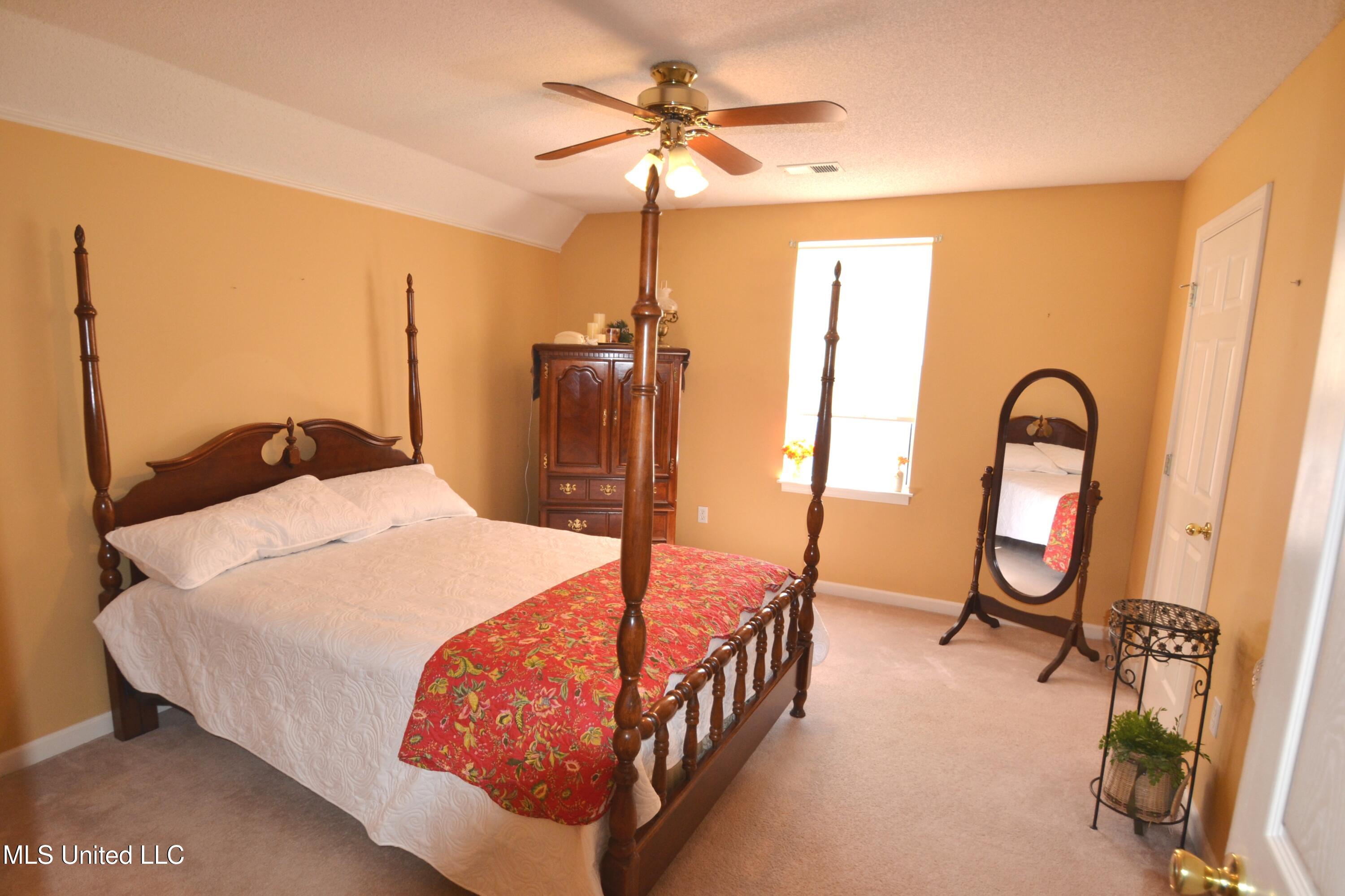 7423 Bridle Cove Property Photo 20