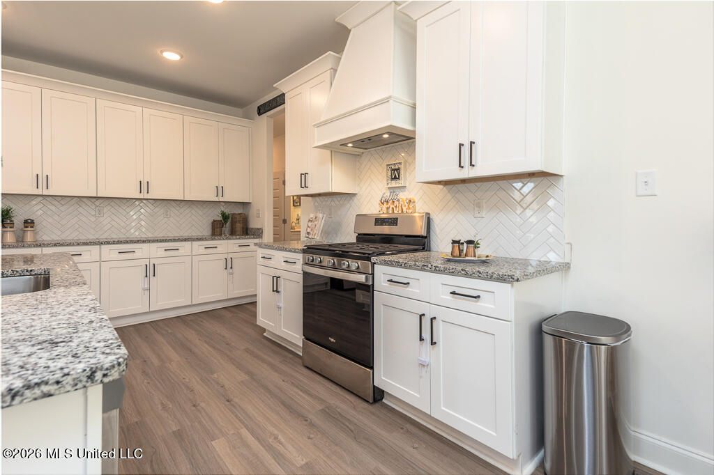 45 Centerline Roper Loop Property Photo 8