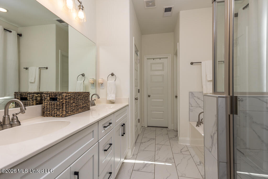 45 Centerline Roper Loop Property Photo 19