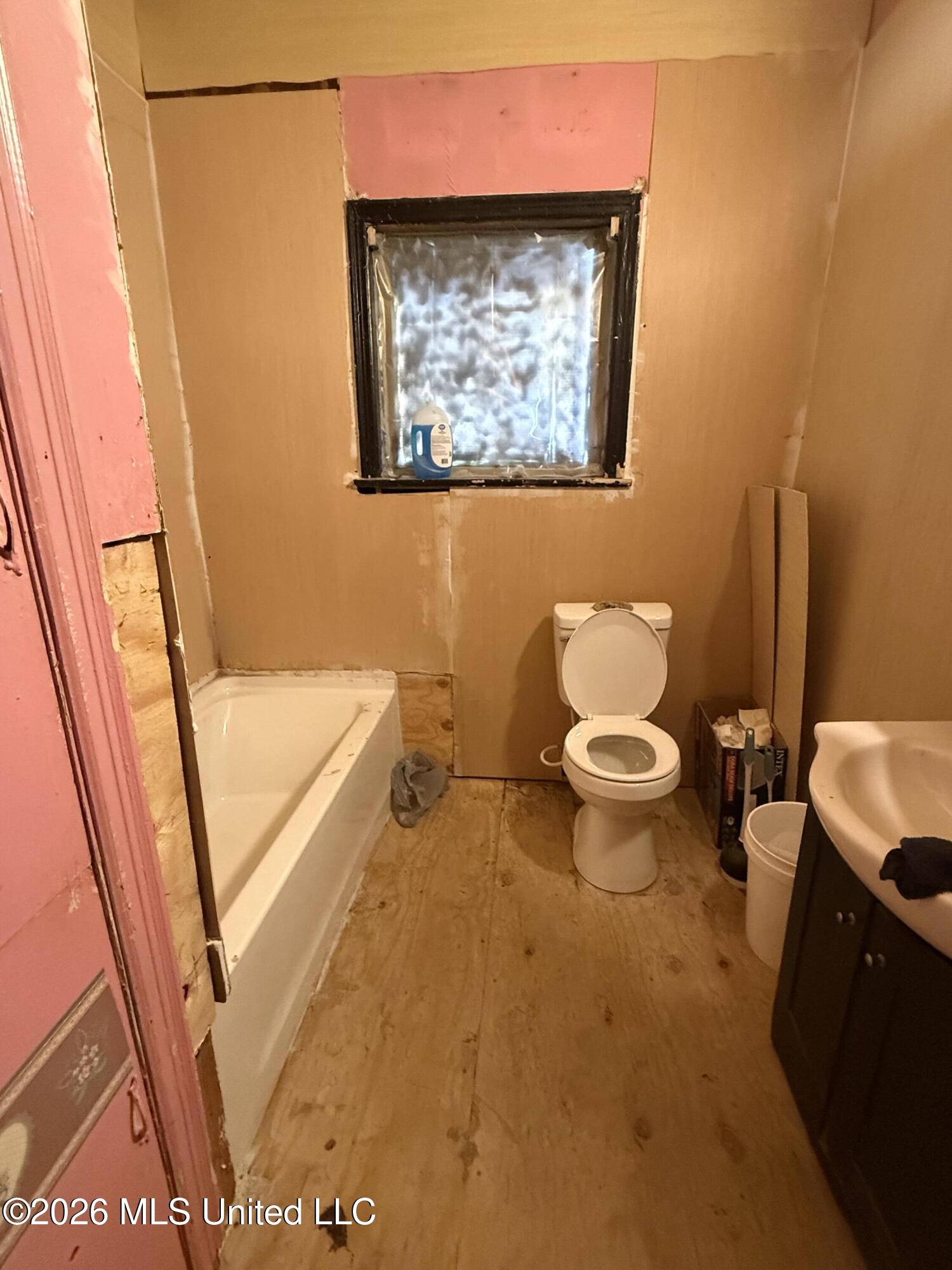 427 S Eureka Street Property Photo 8