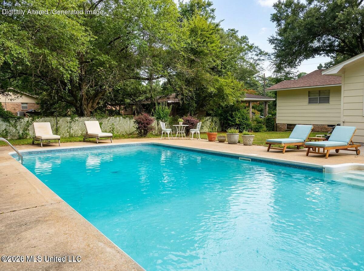 1242 W 18th Street Property Photo 2