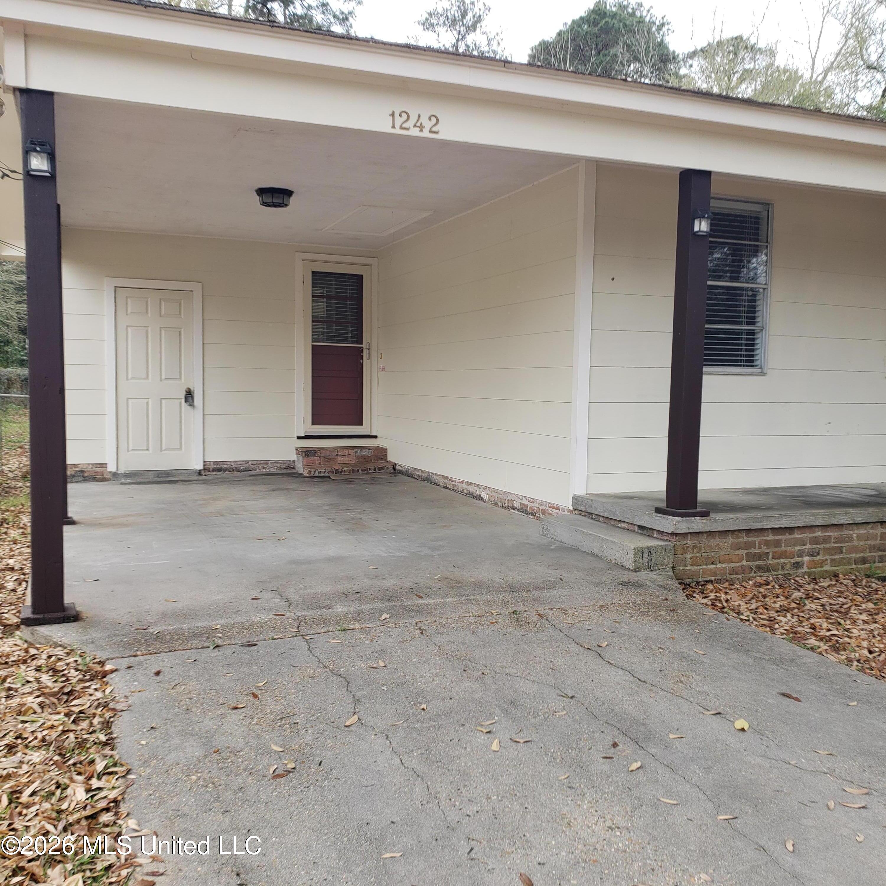 1242 W 18th Street Property Photo 25