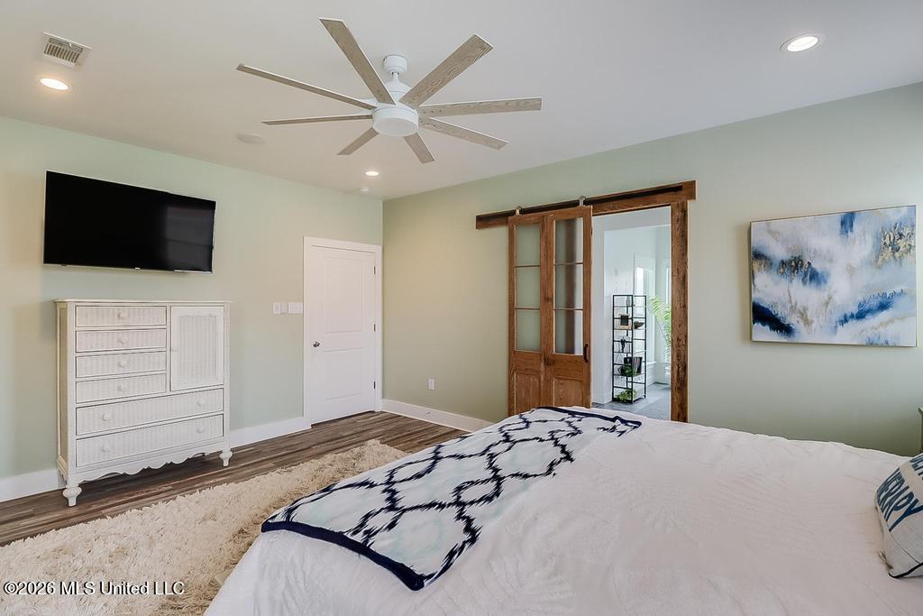 139 Sarahs Lane Property Photo 31