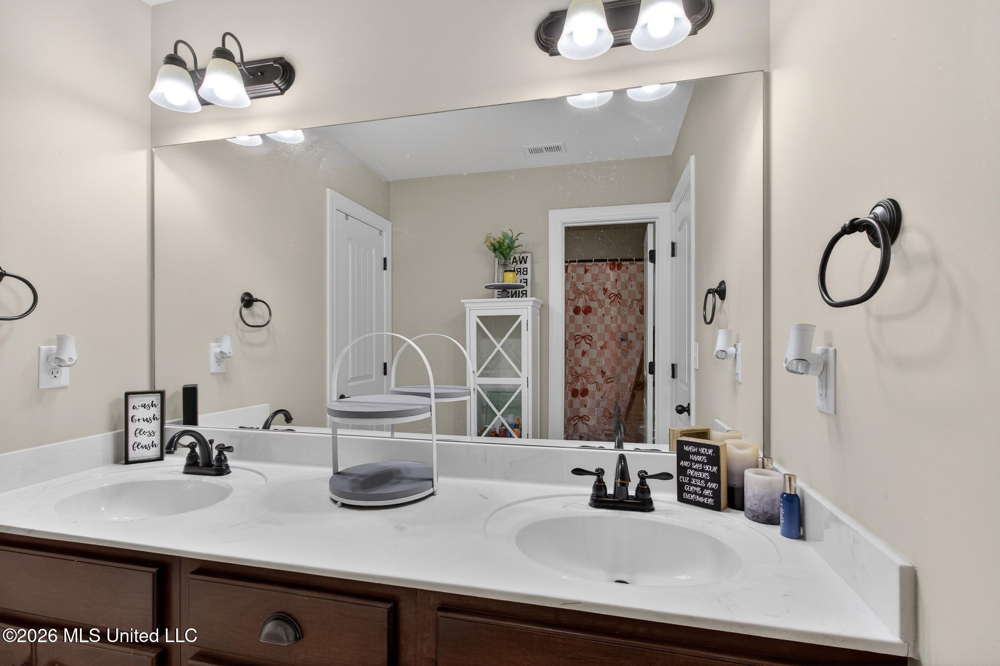 1052 N Aquila Circle Property Photo 33