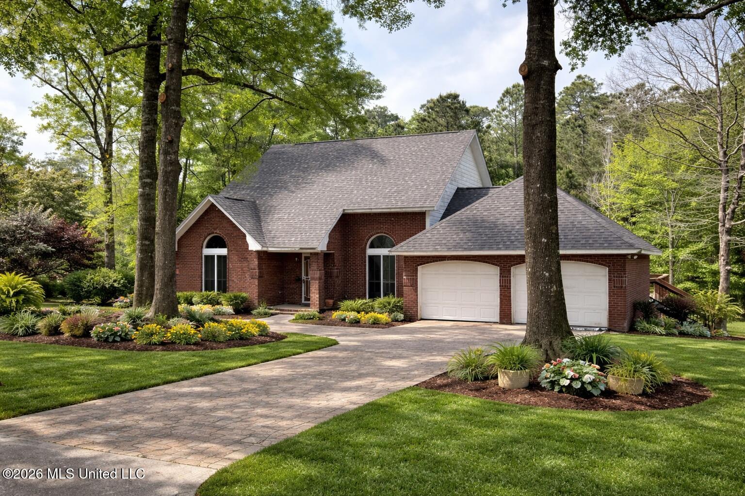 9213 Selena Drive Property Photo 3