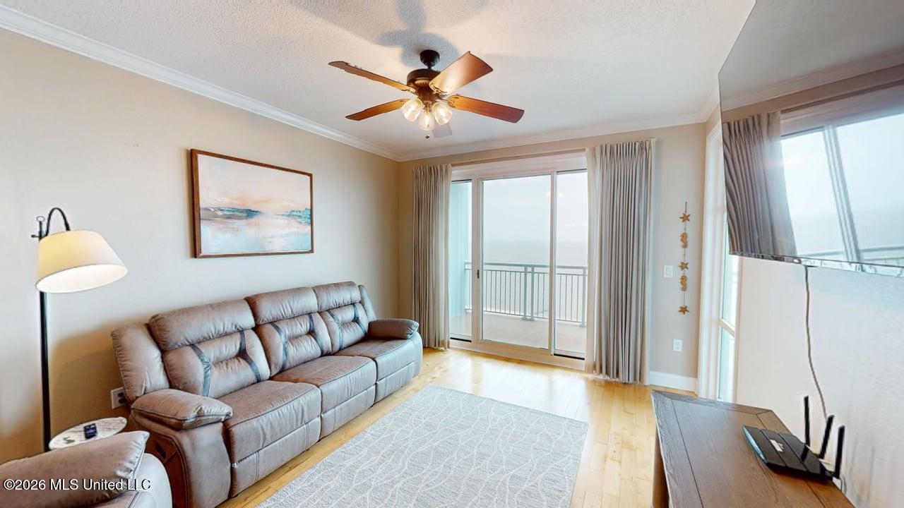 2228 Beach Drive Property Photo 3