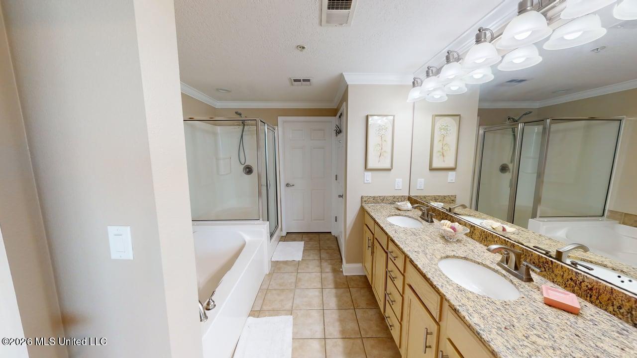 2228 Beach Drive Property Photo 10