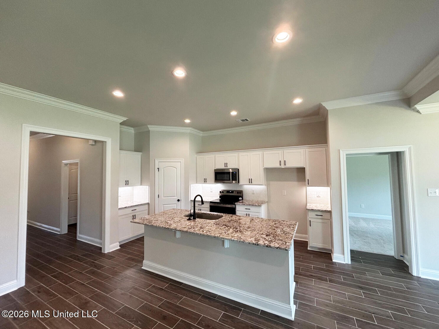 1121 Flounder Way Property Photo 2