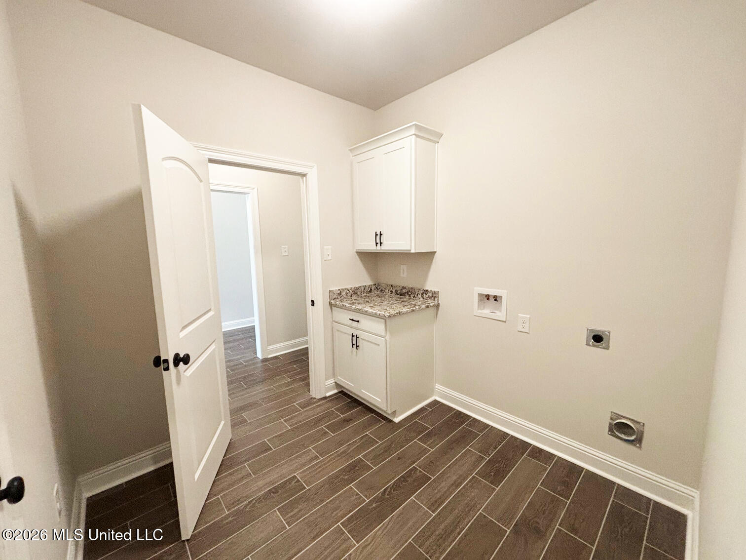 1121 Flounder Way Property Photo 16