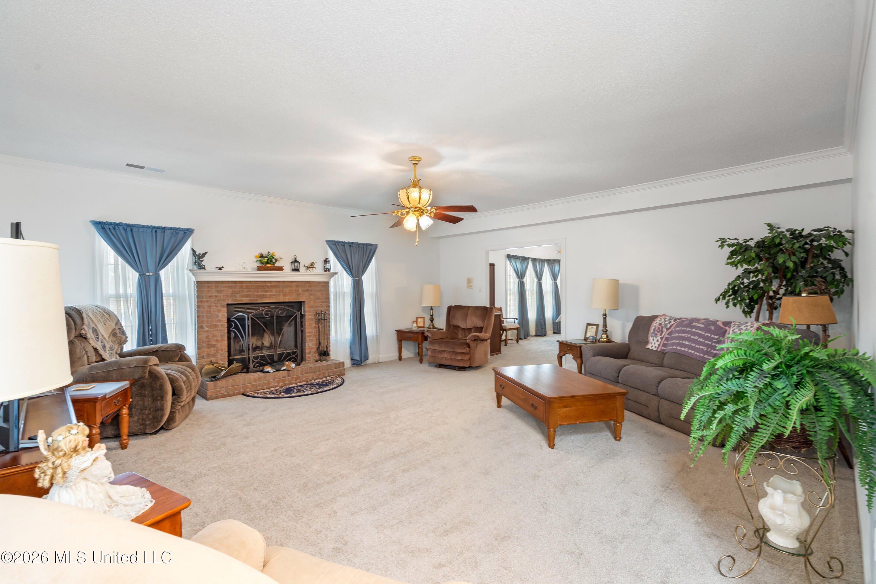 4045 Davall Drive Property Photo 6
