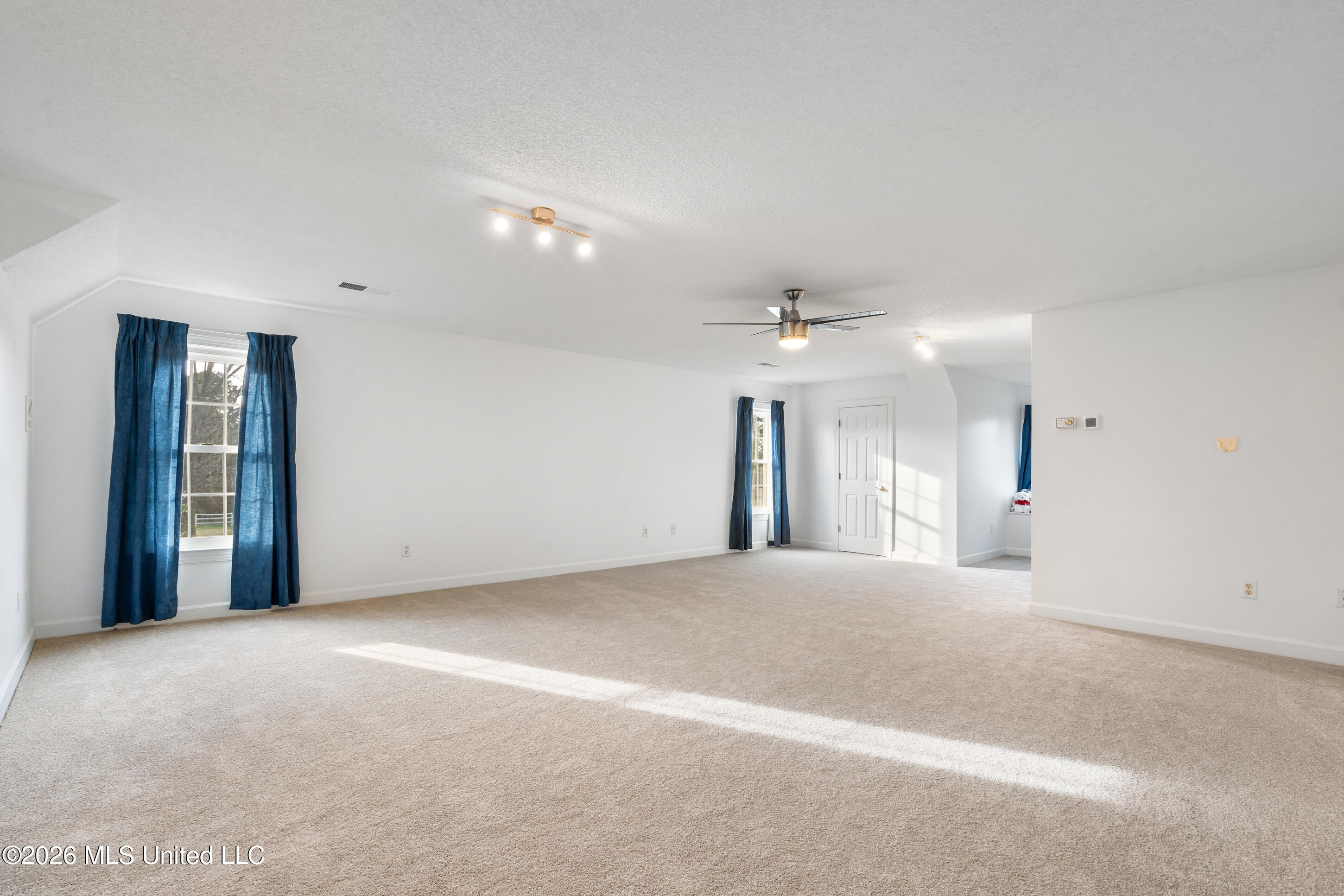 4045 Davall Drive Property Photo 23