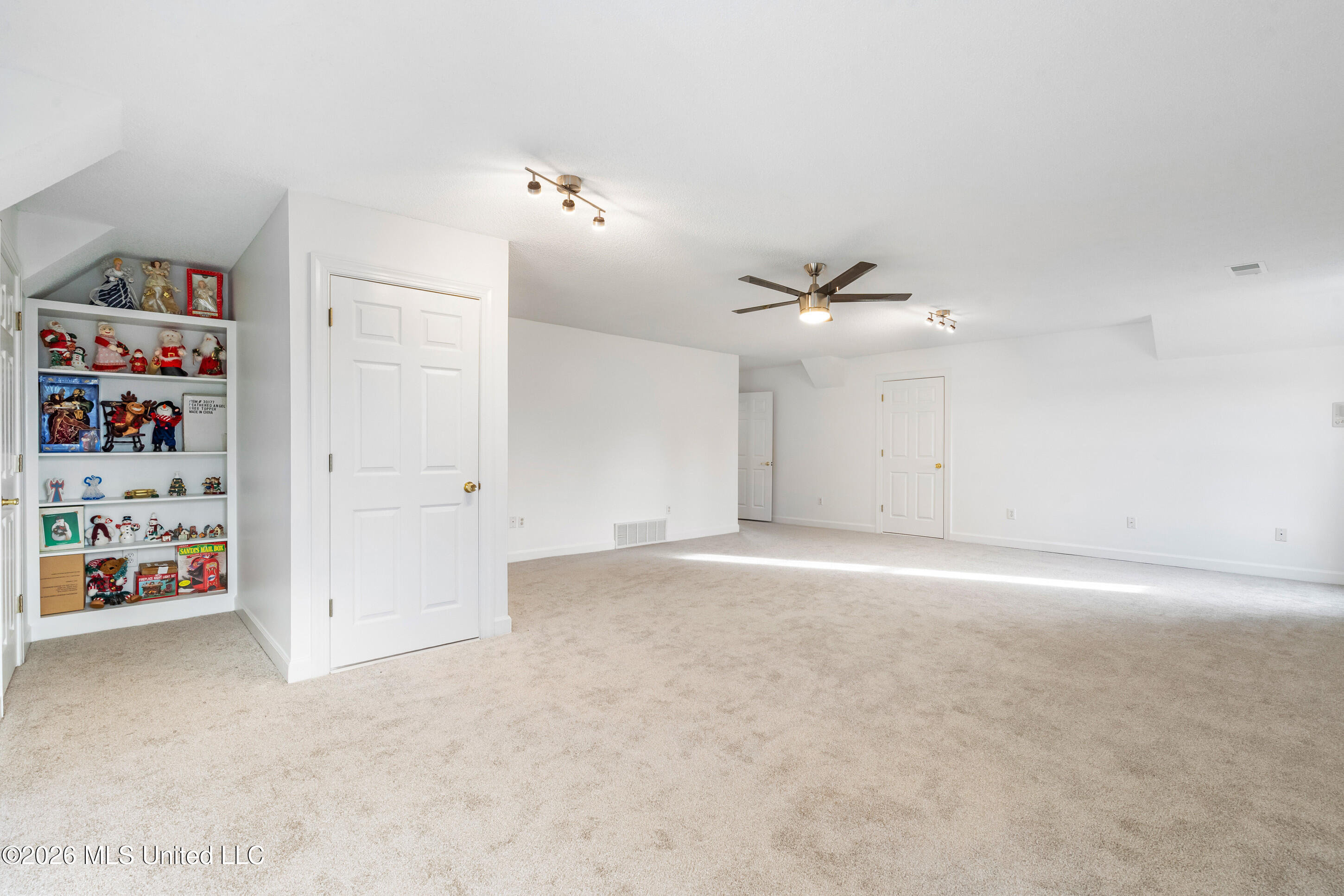 4045 Davall Drive Property Photo 25