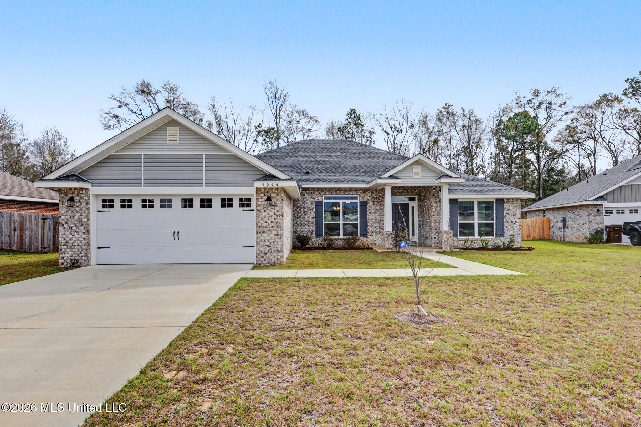 15744 Rachael Drive Property Photo 1