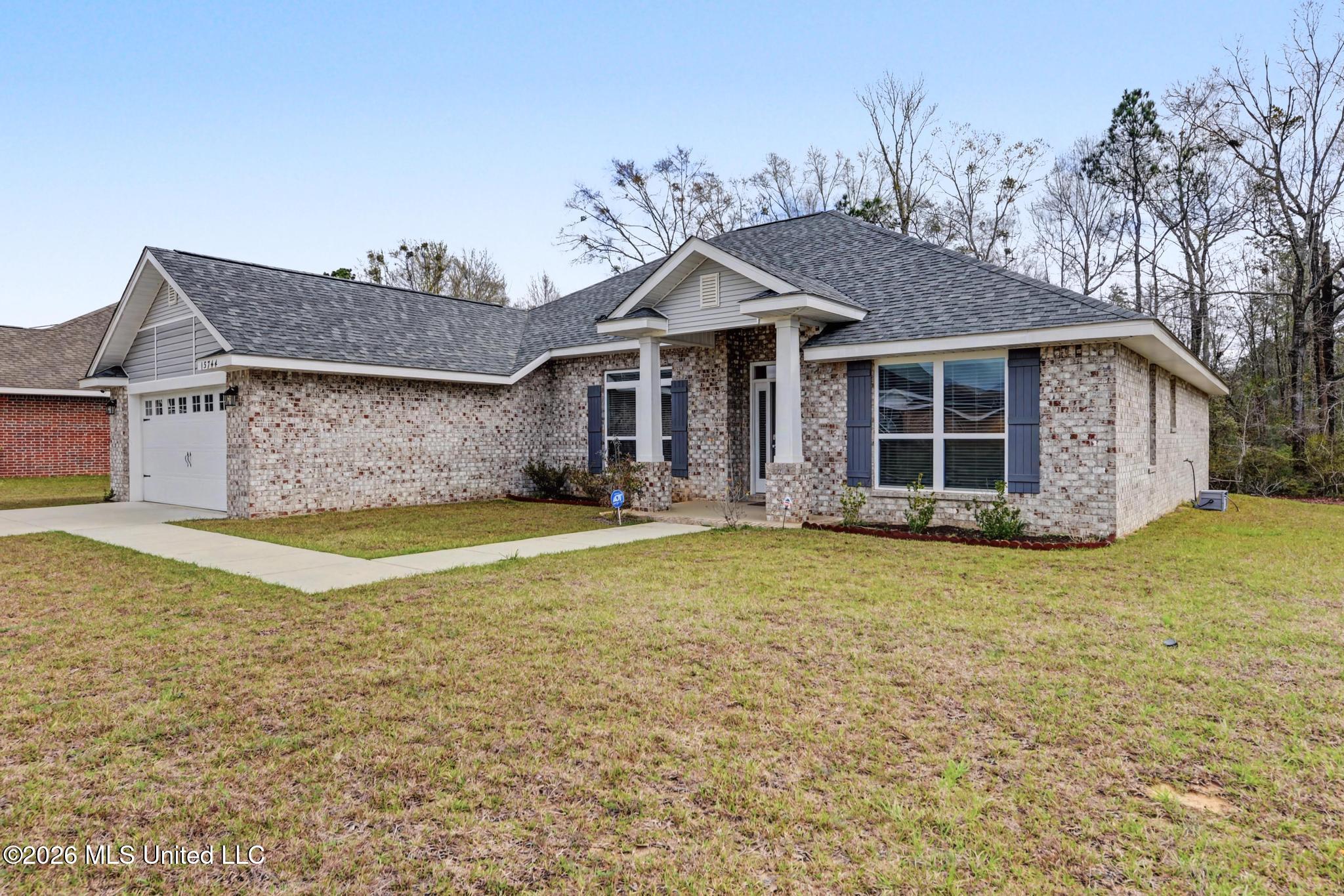 15744 Rachael Drive Property Photo 2