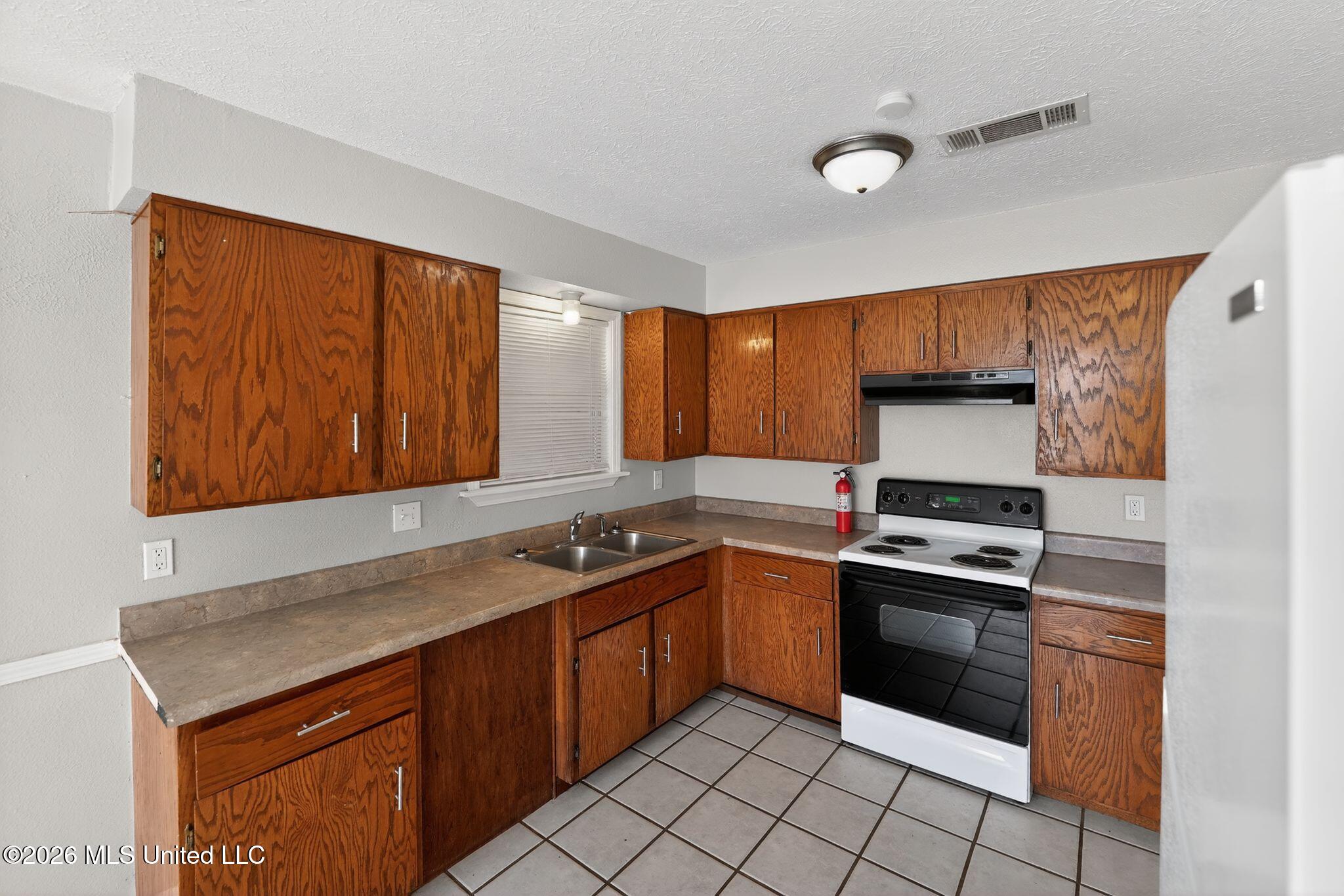 169 Thousand Oaks Circle Property Photo 8