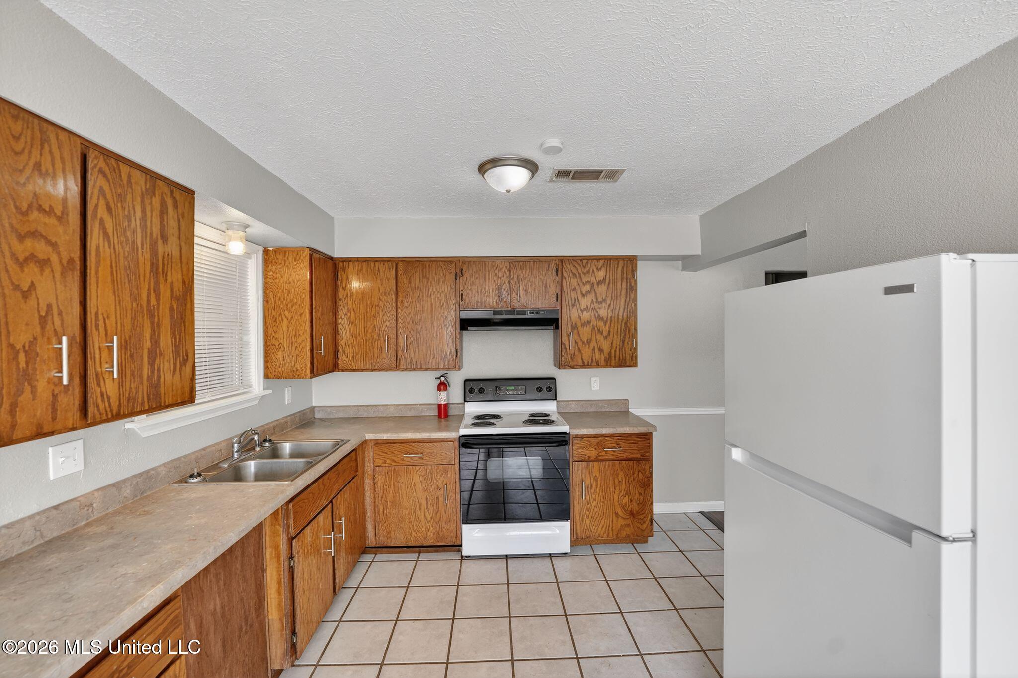 169 Thousand Oaks Circle Property Photo 10