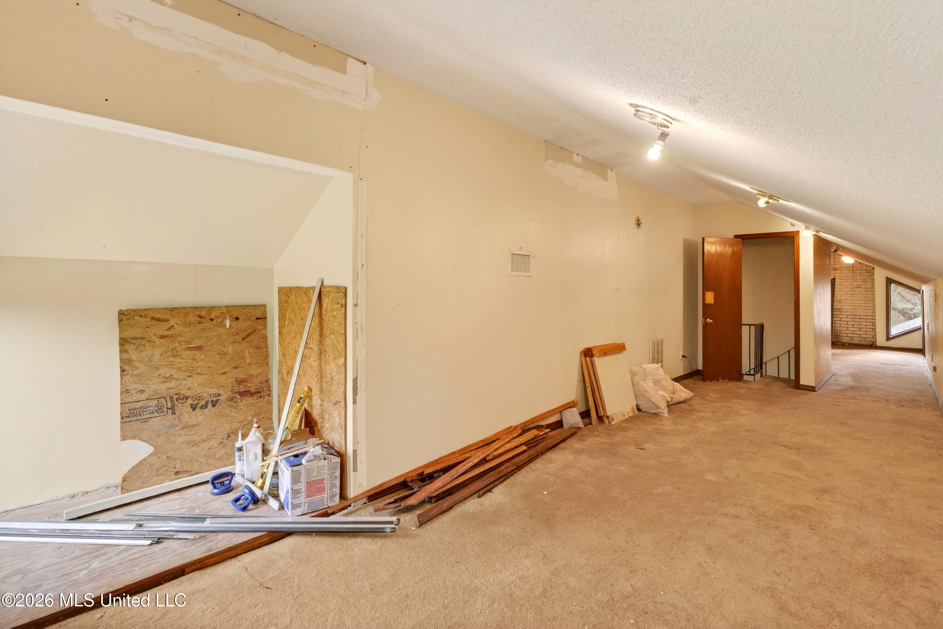 42 Dead End Road Property Photo 33