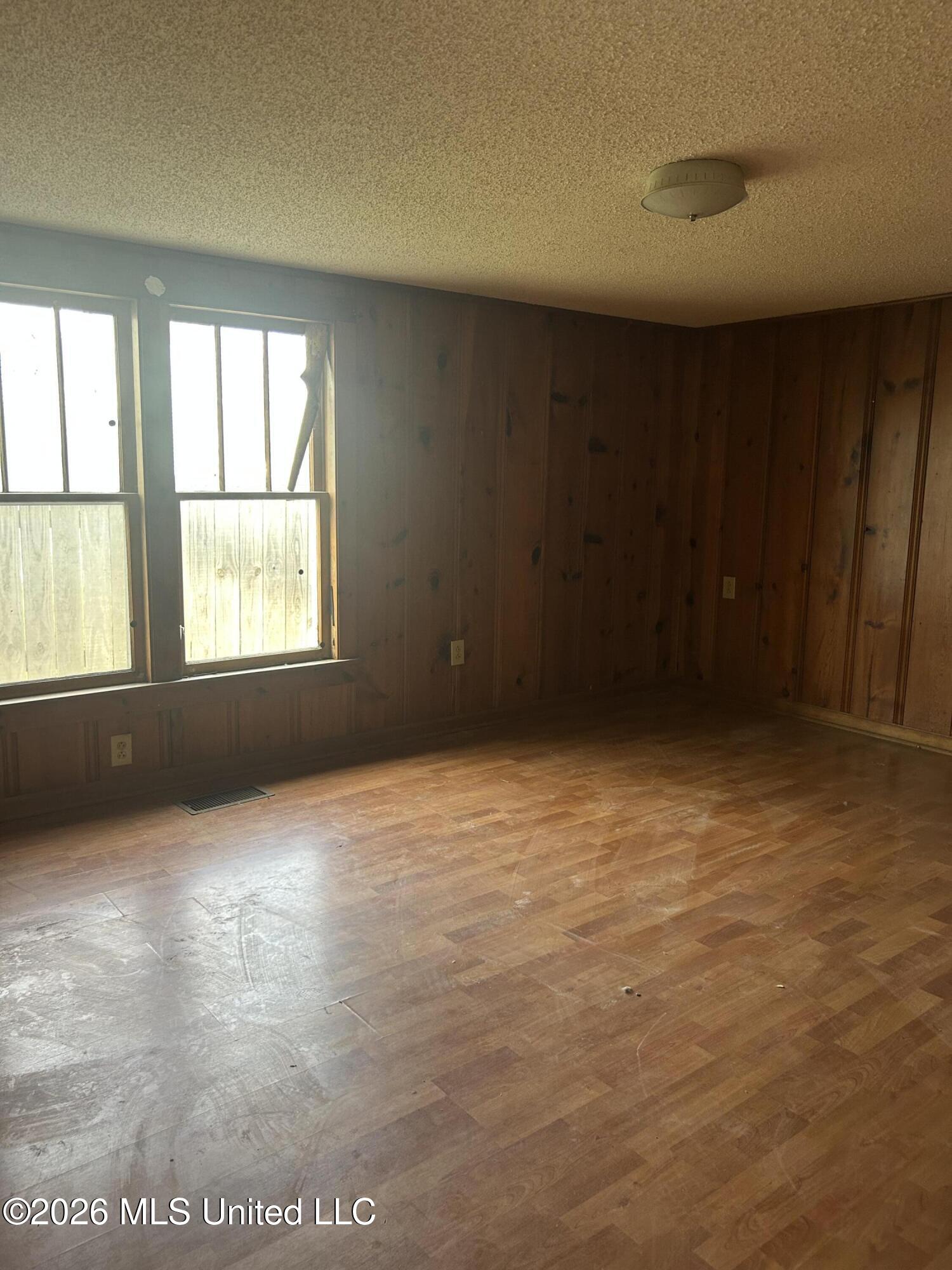 503 Hoboken Street Property Photo 3