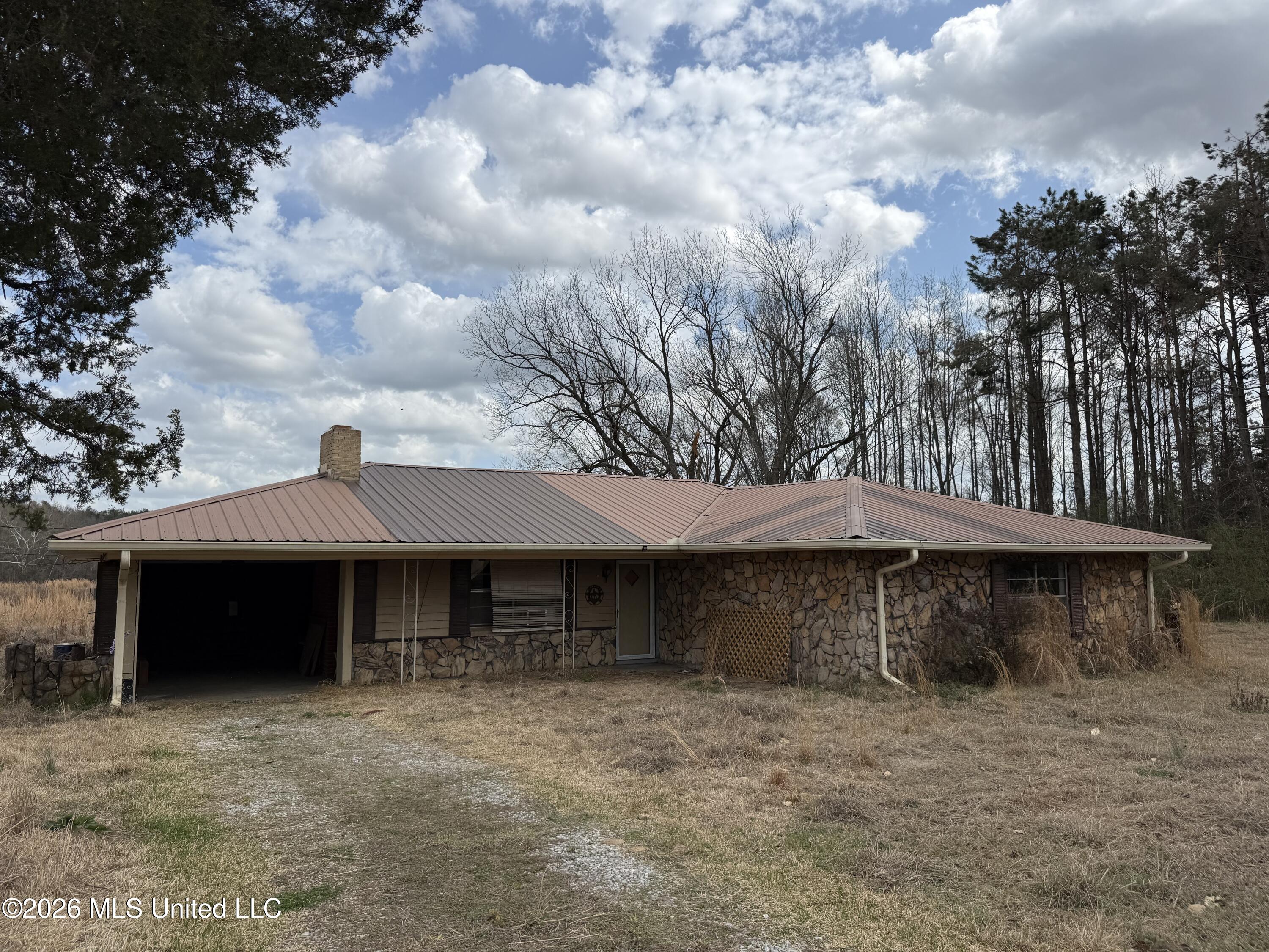 2384 Highway 51 Property Photo 7