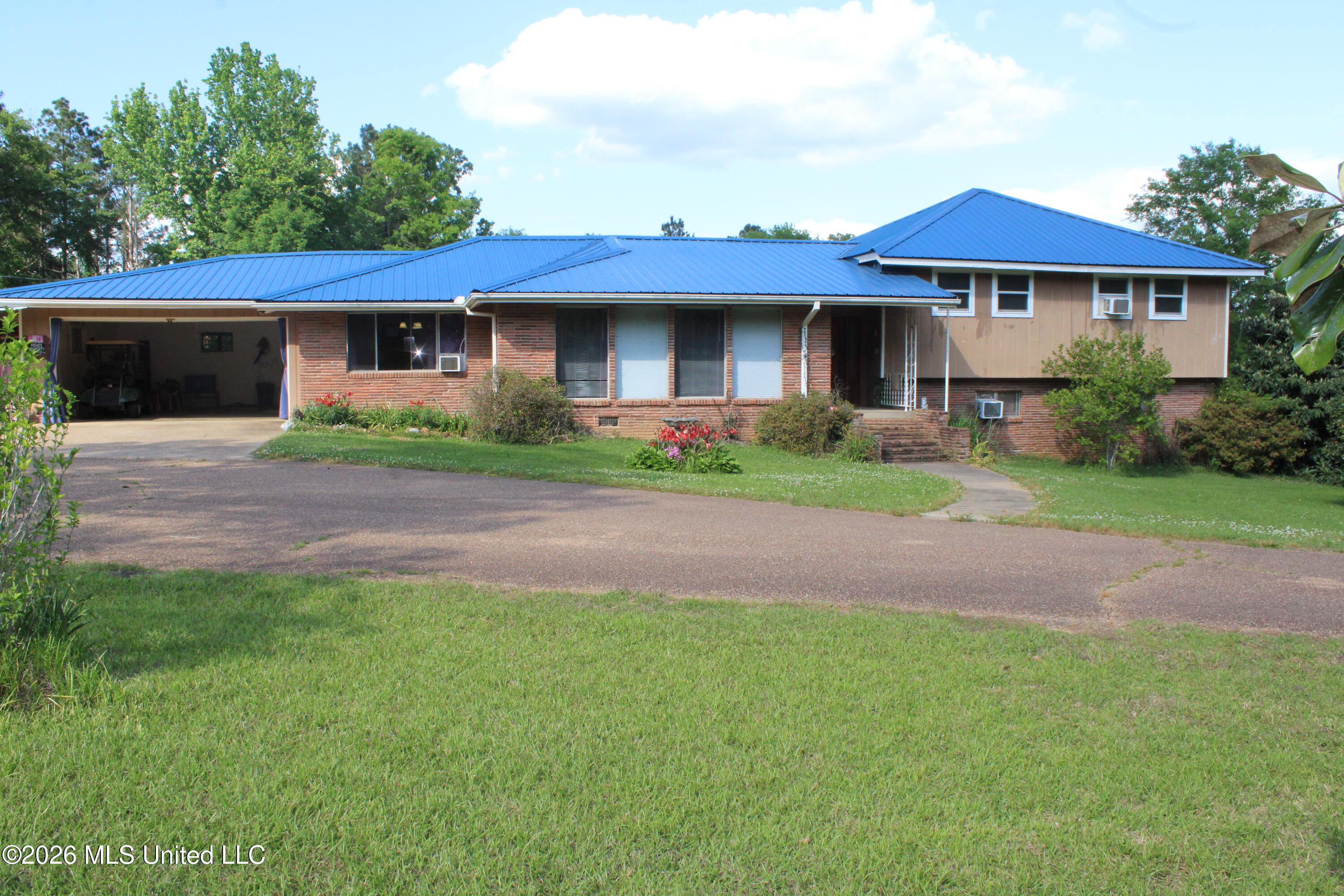 3085 Beauregard Road Property Photo 1