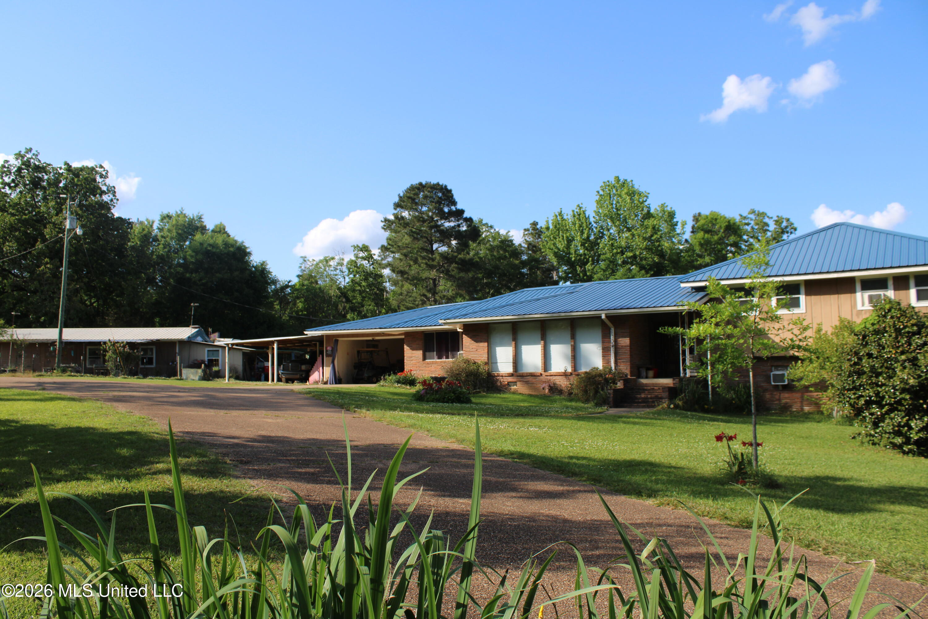 3085 Beauregard Road Property Photo 2