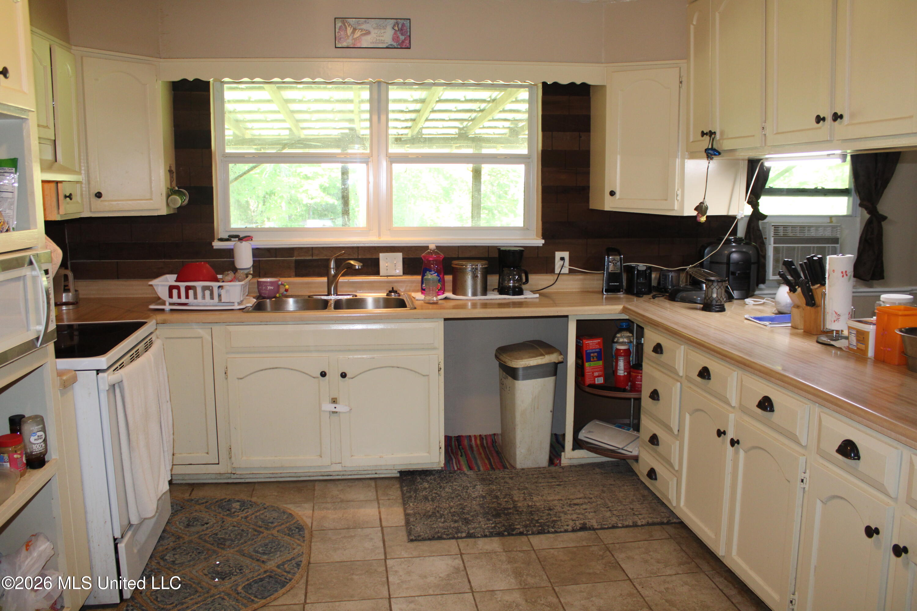 3085 Beauregard Road Property Photo 5