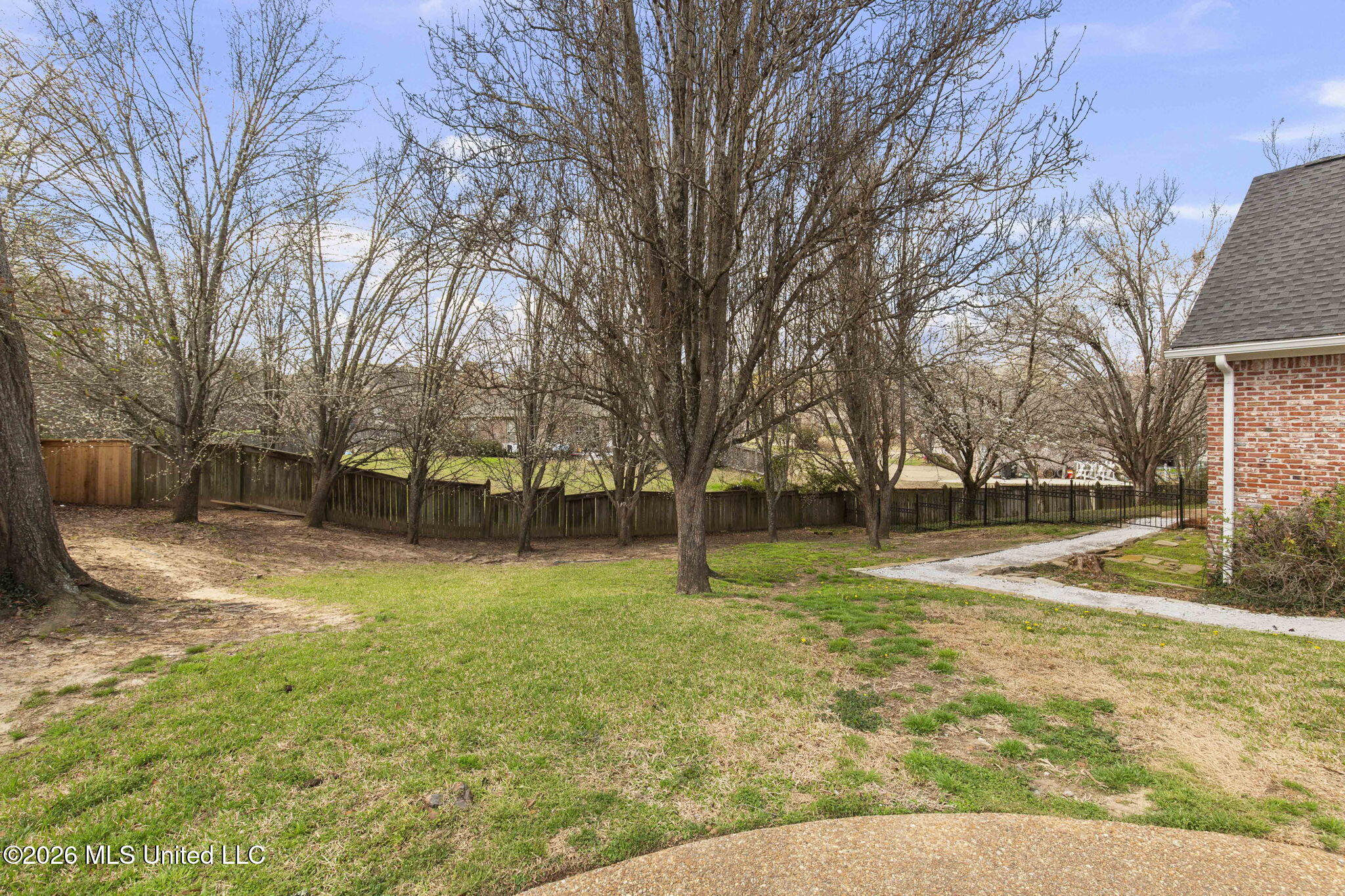 303 Hastings Cove Property Photo 40