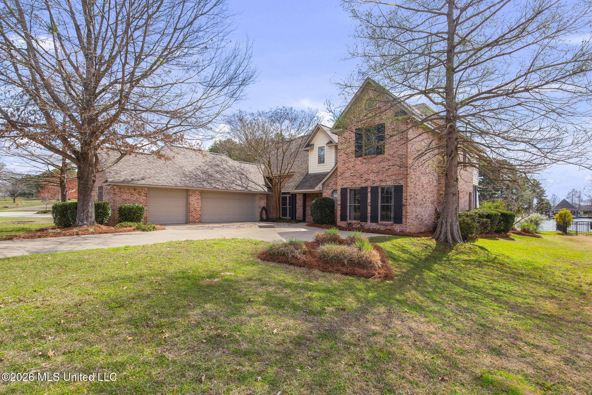 183 Northshore Boulevard Property Photo 8