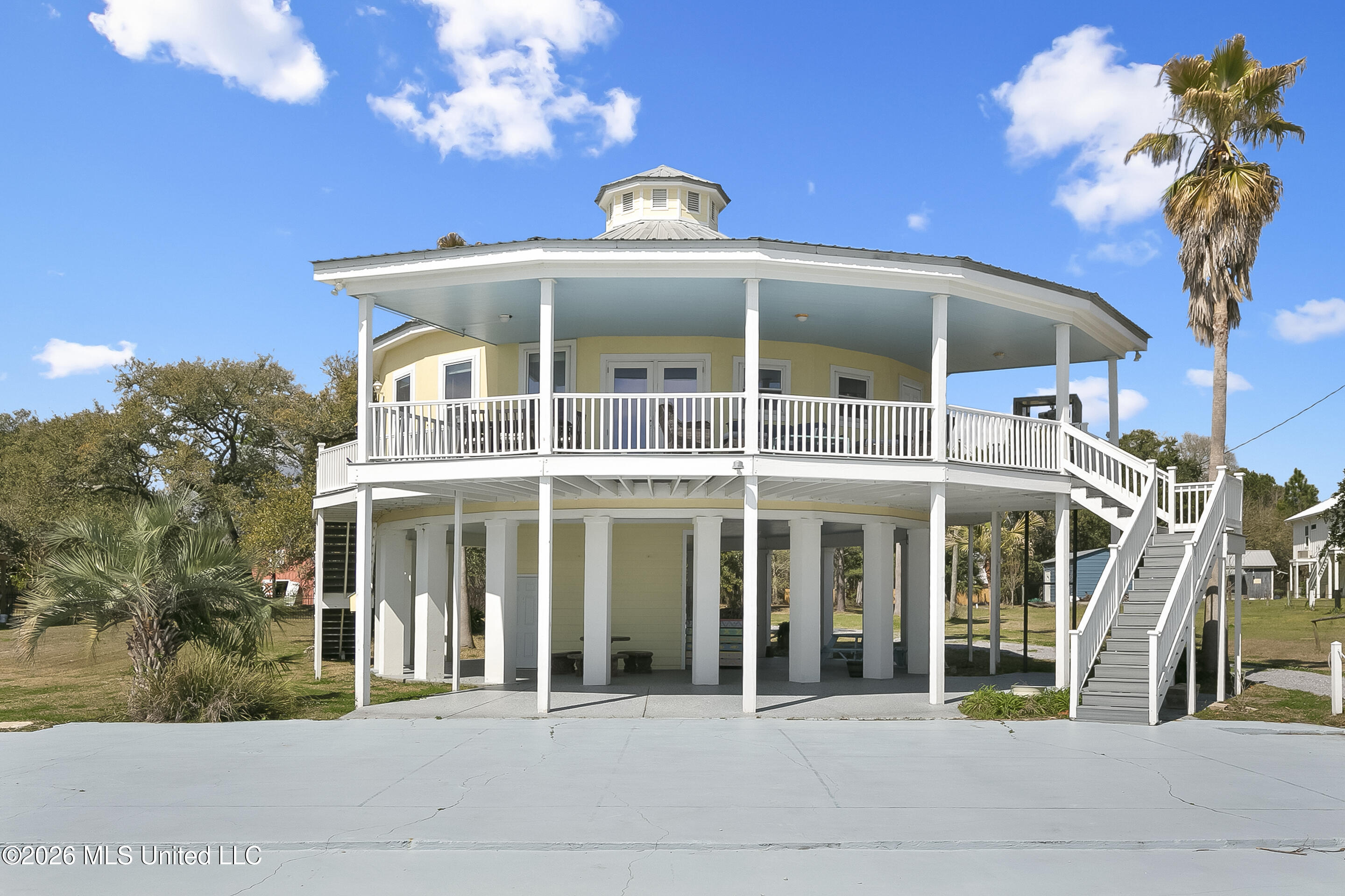 227 N Beach Boulevard Property Photo 1