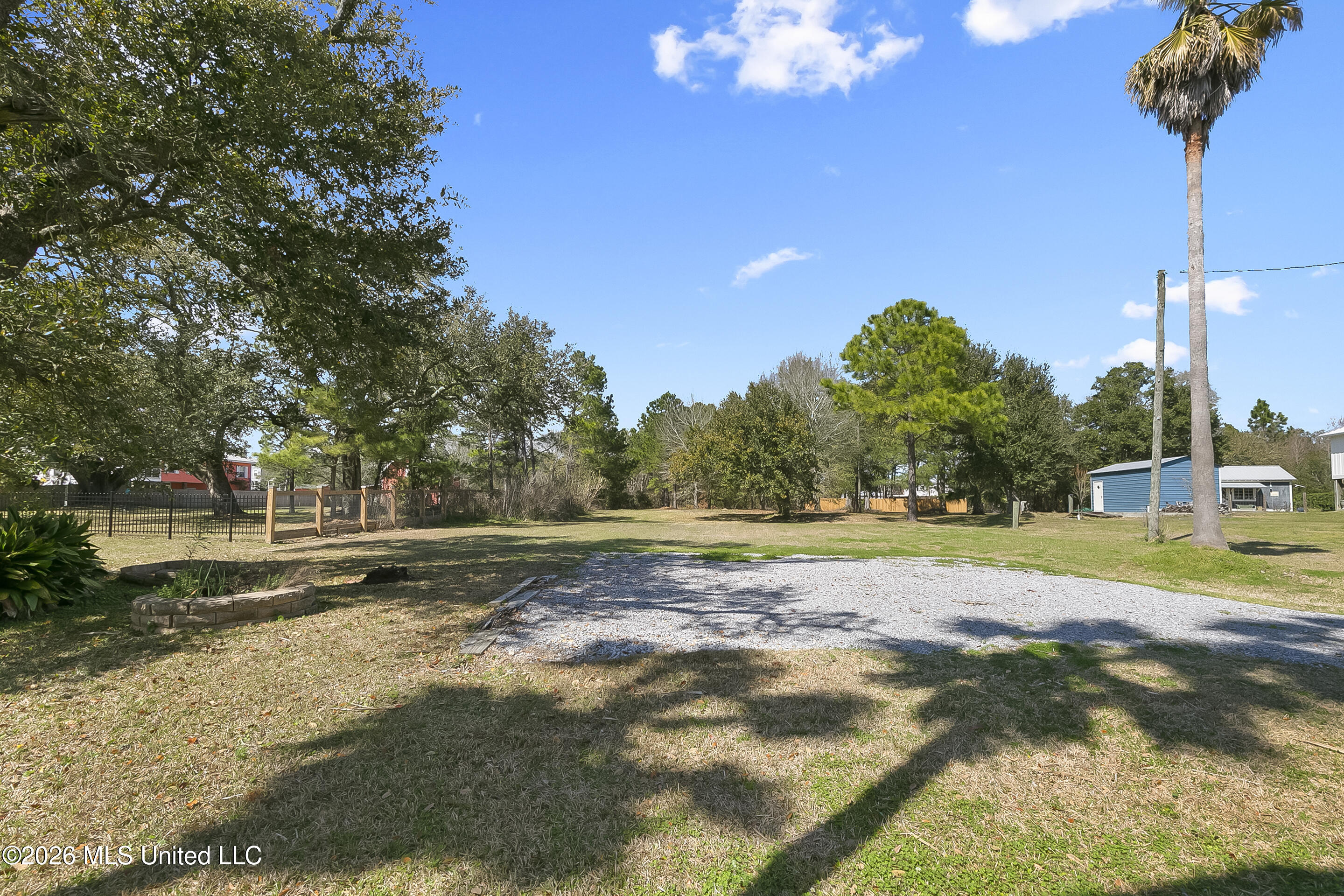 227 N Beach Boulevard Property Photo 28