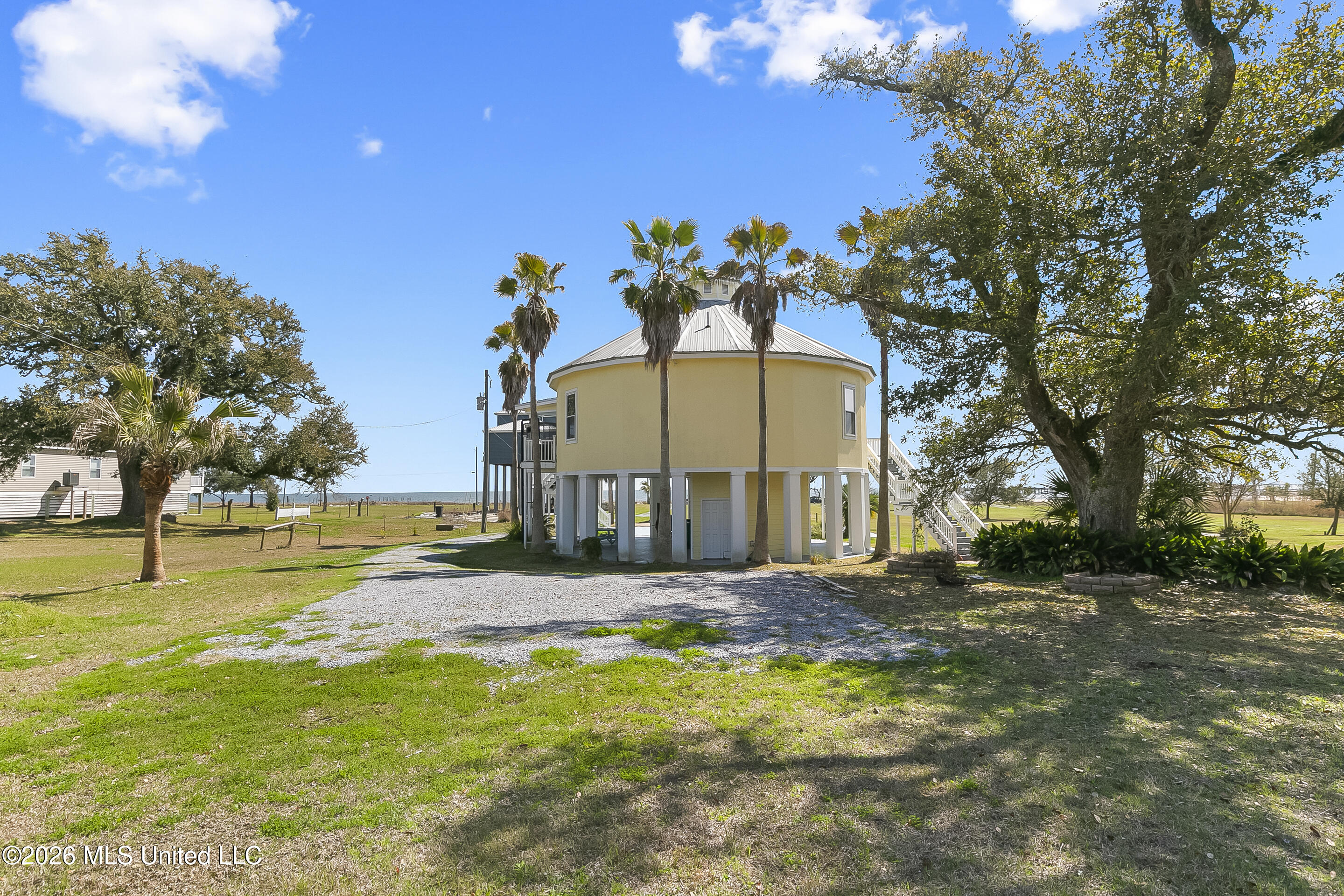 227 N Beach Boulevard Property Photo 30