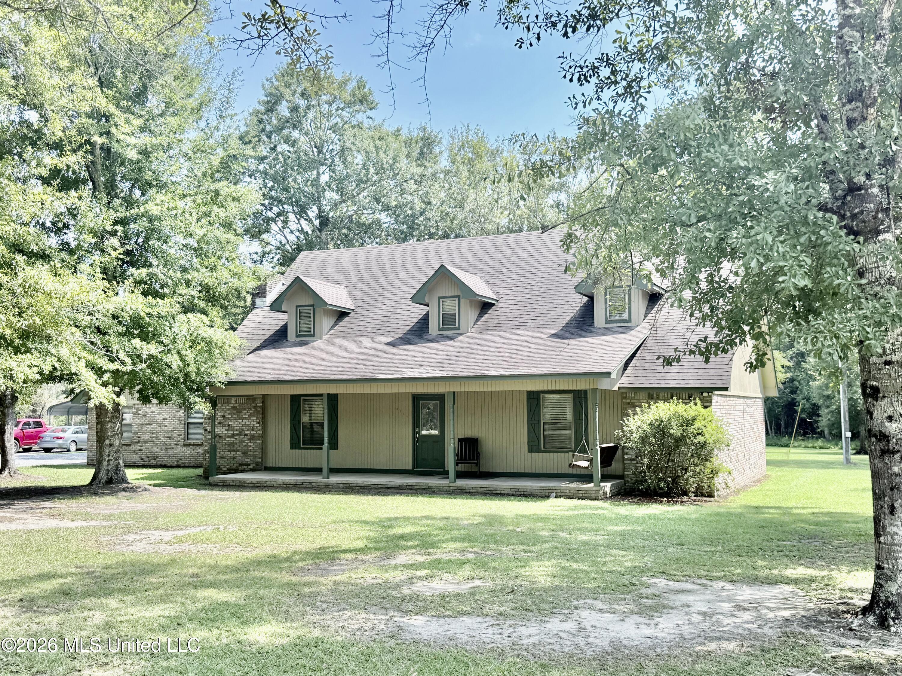6312 Bond Hill Road Property Photo 1