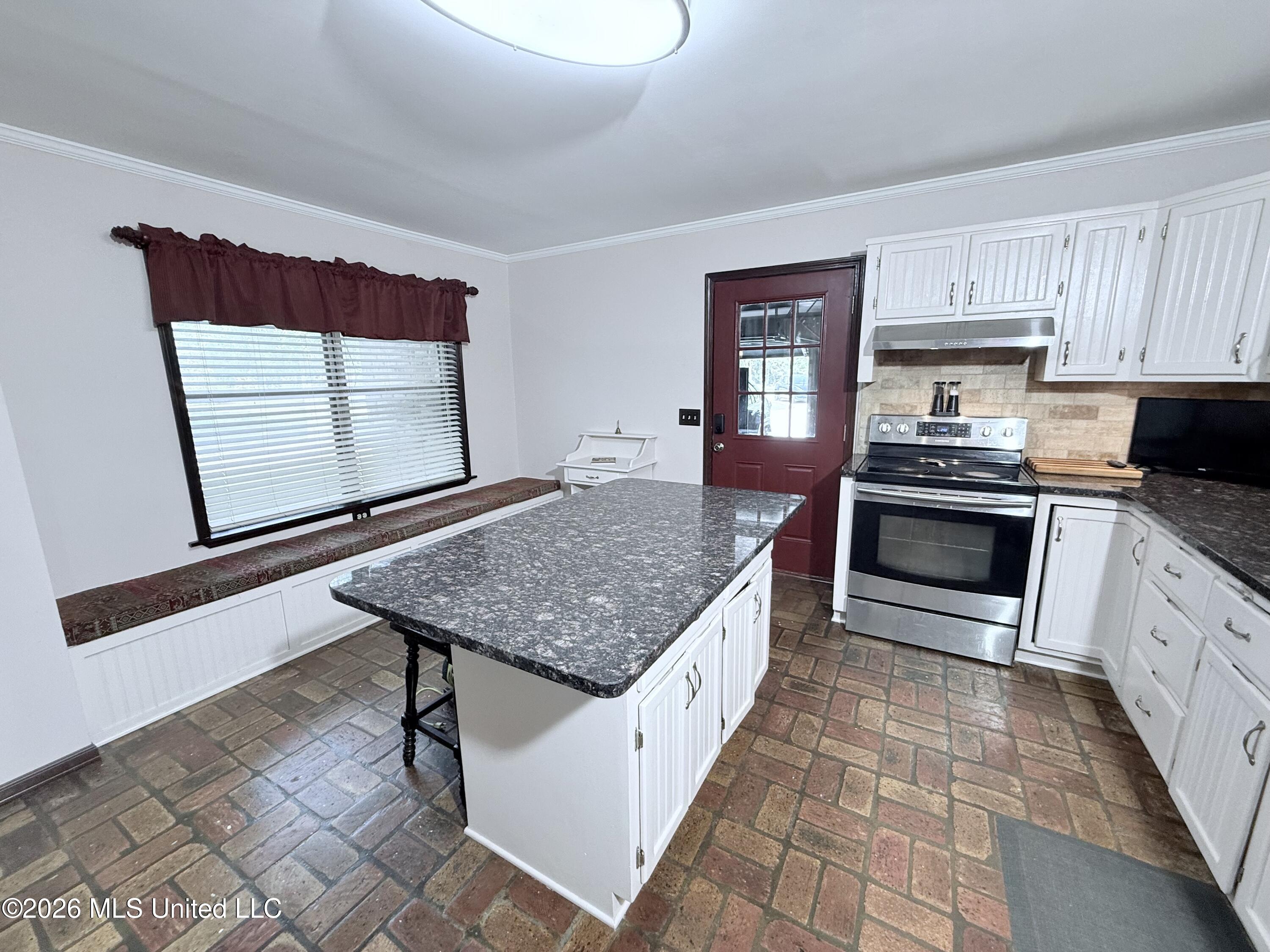 6312 Bond Hill Road Property Photo 15