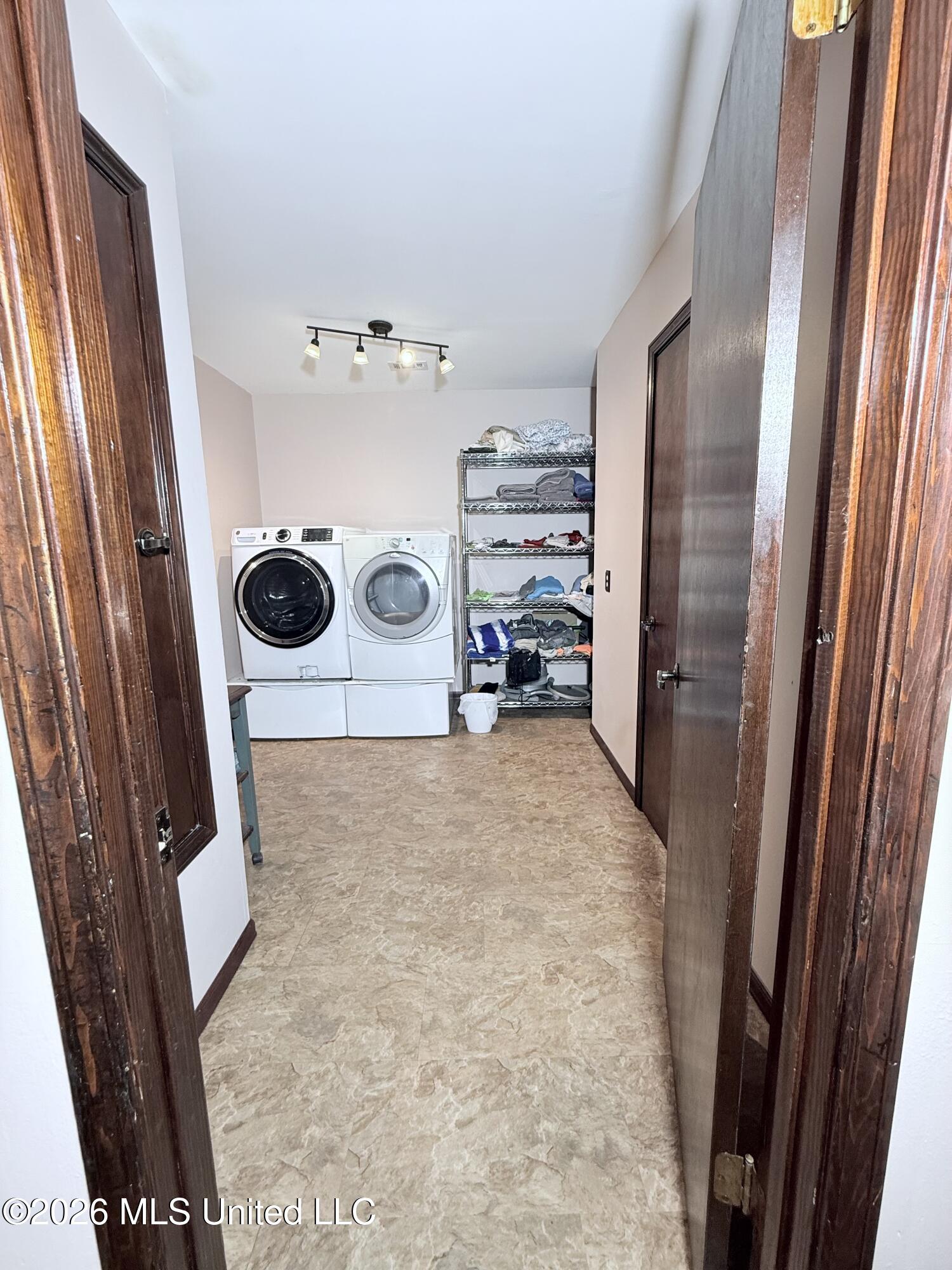 6312 Bond Hill Road Property Photo 25
