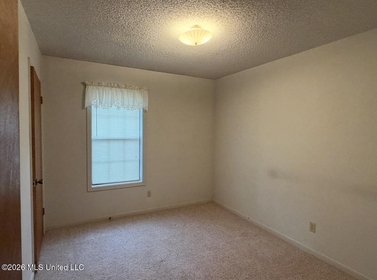 314 Pinehurst Circle Property Photo 14