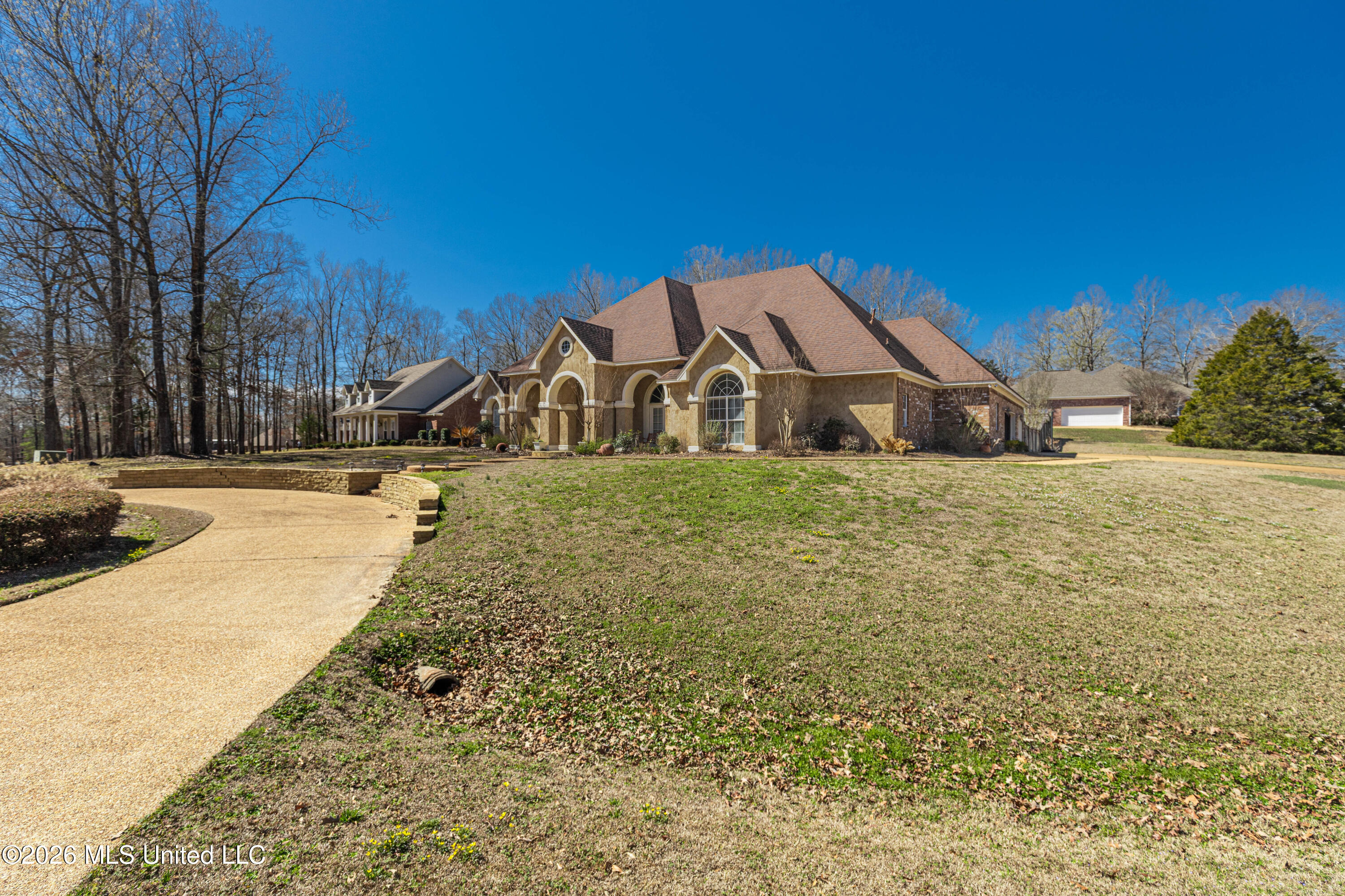 122 Windsor Boulevard Property Photo 6