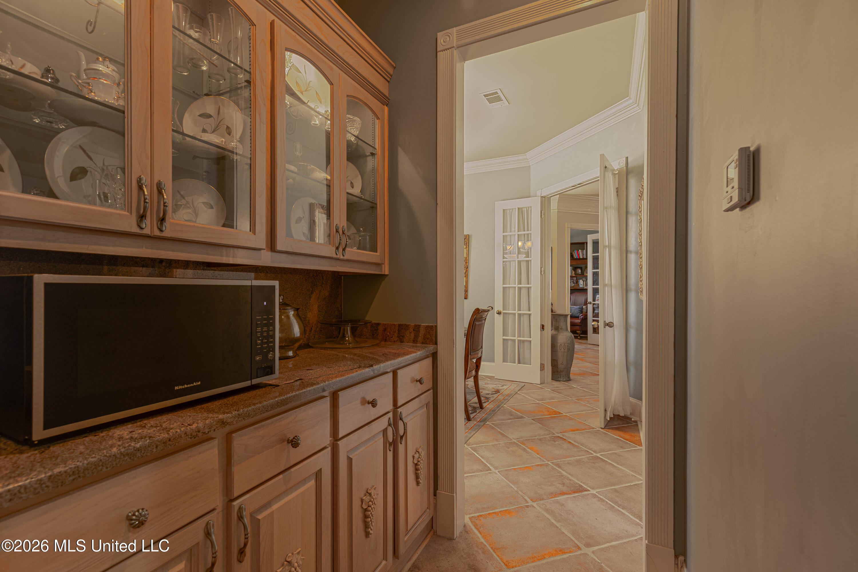 122 Windsor Boulevard Property Photo 38