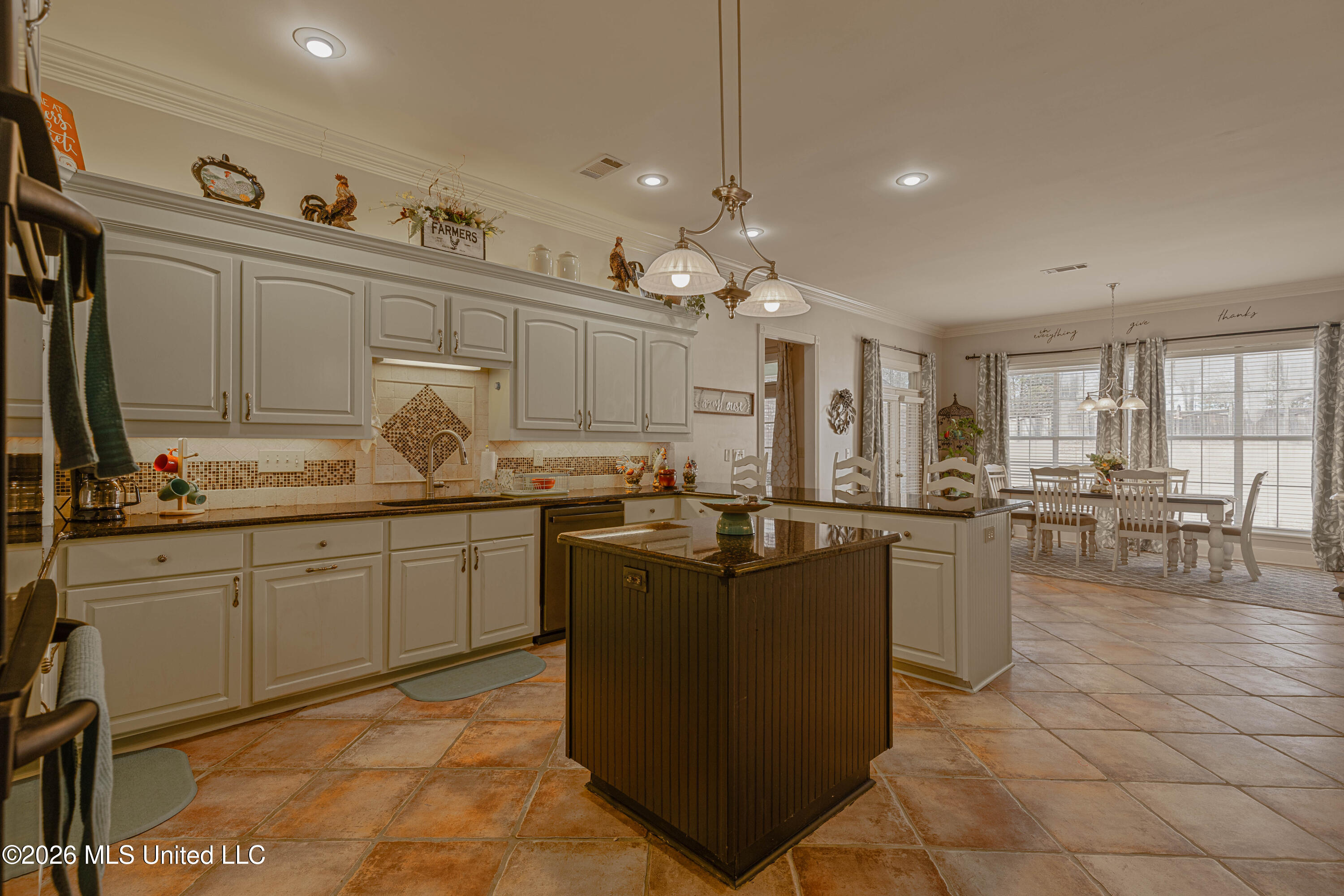 122 Windsor Boulevard Property Photo 43
