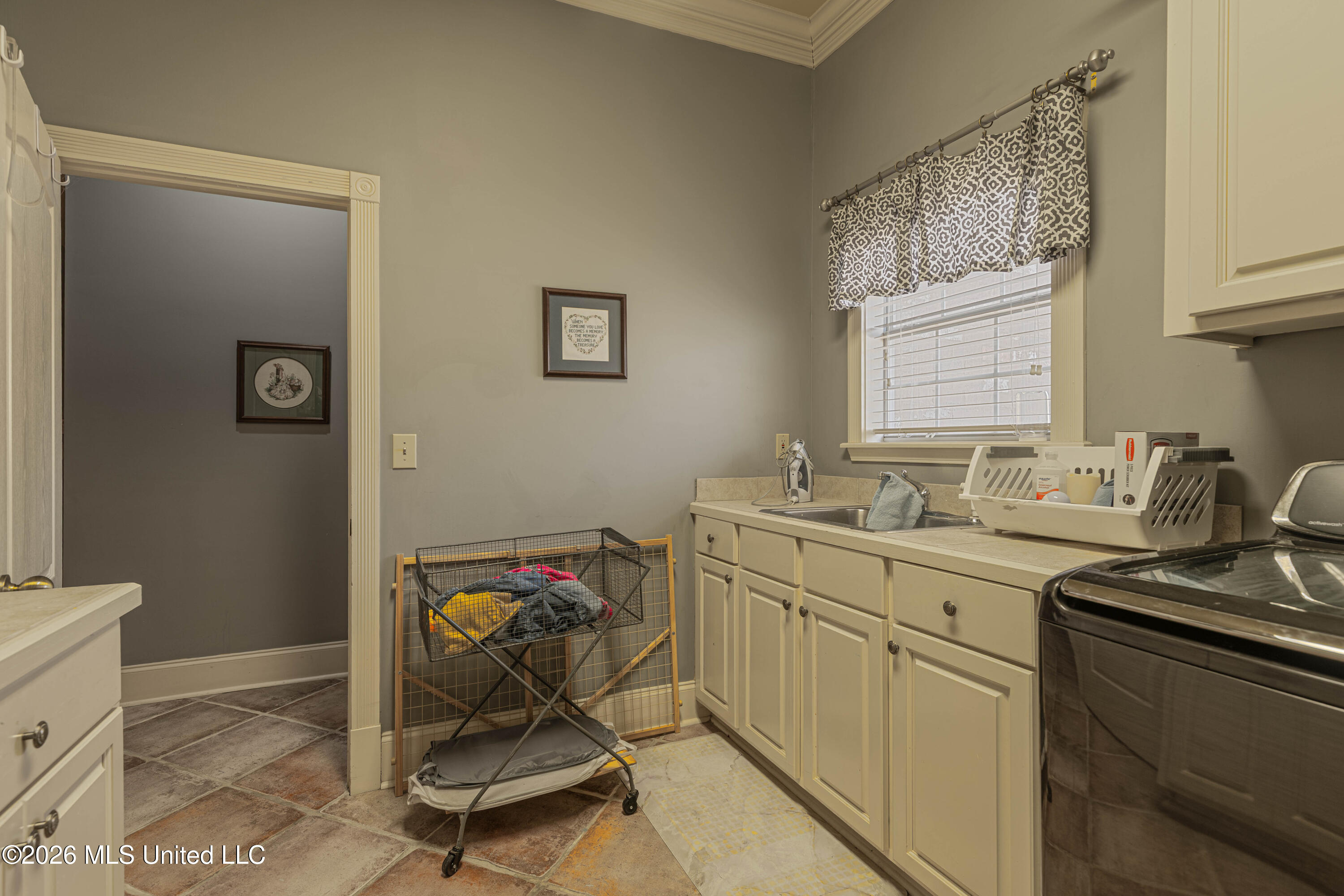 122 Windsor Boulevard Property Photo 81