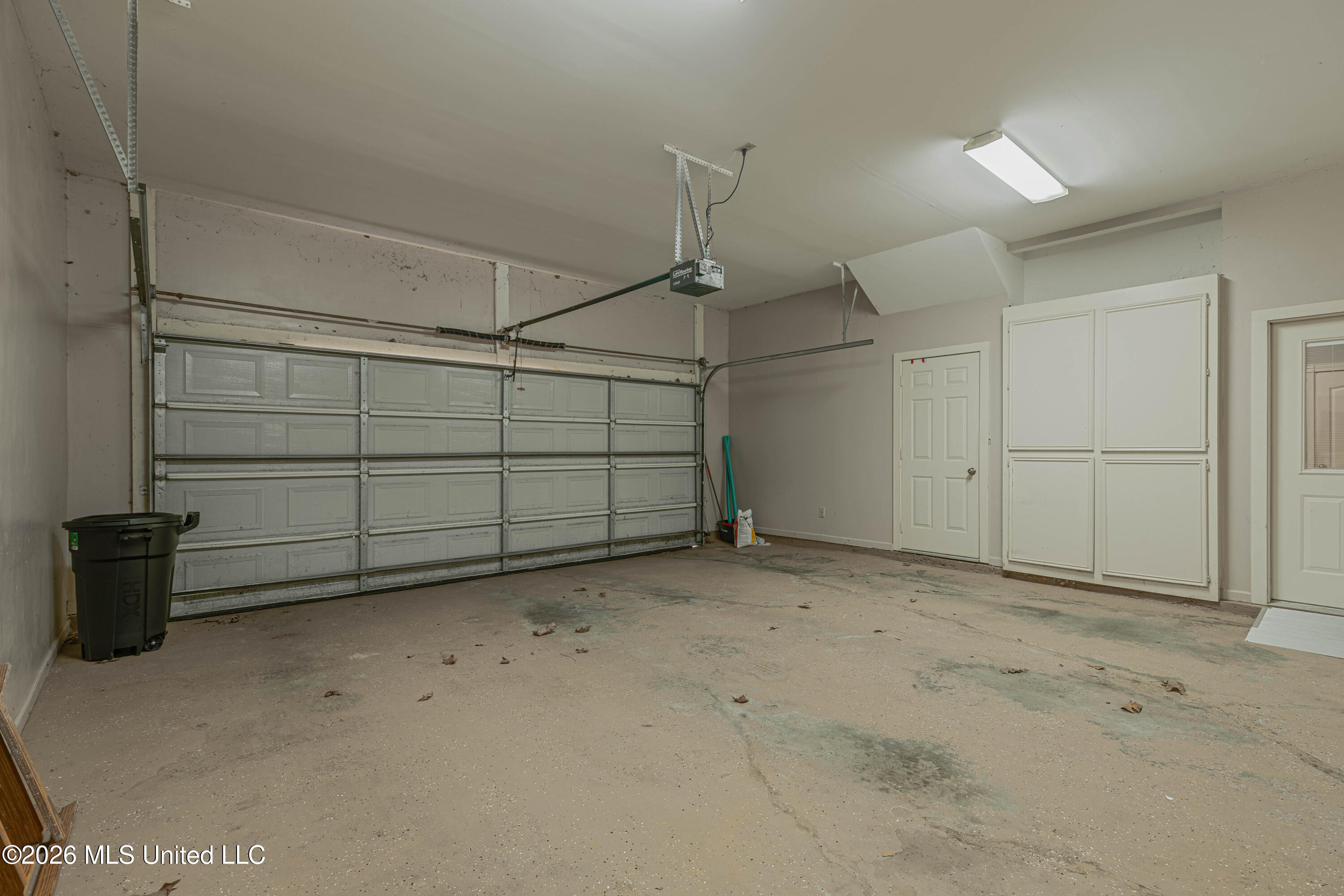 122 Windsor Boulevard Property Photo 85