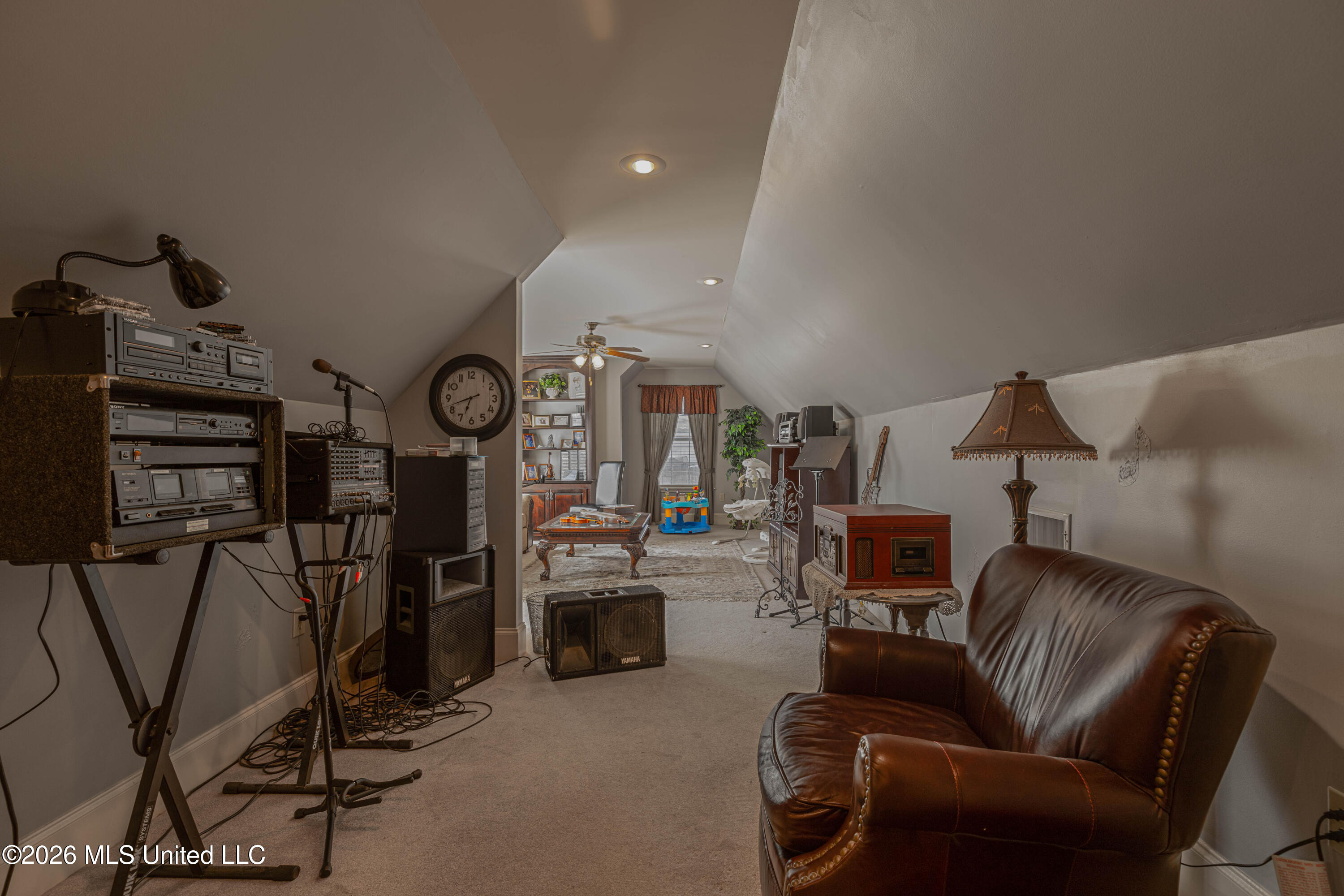 122 Windsor Boulevard Property Photo 88
