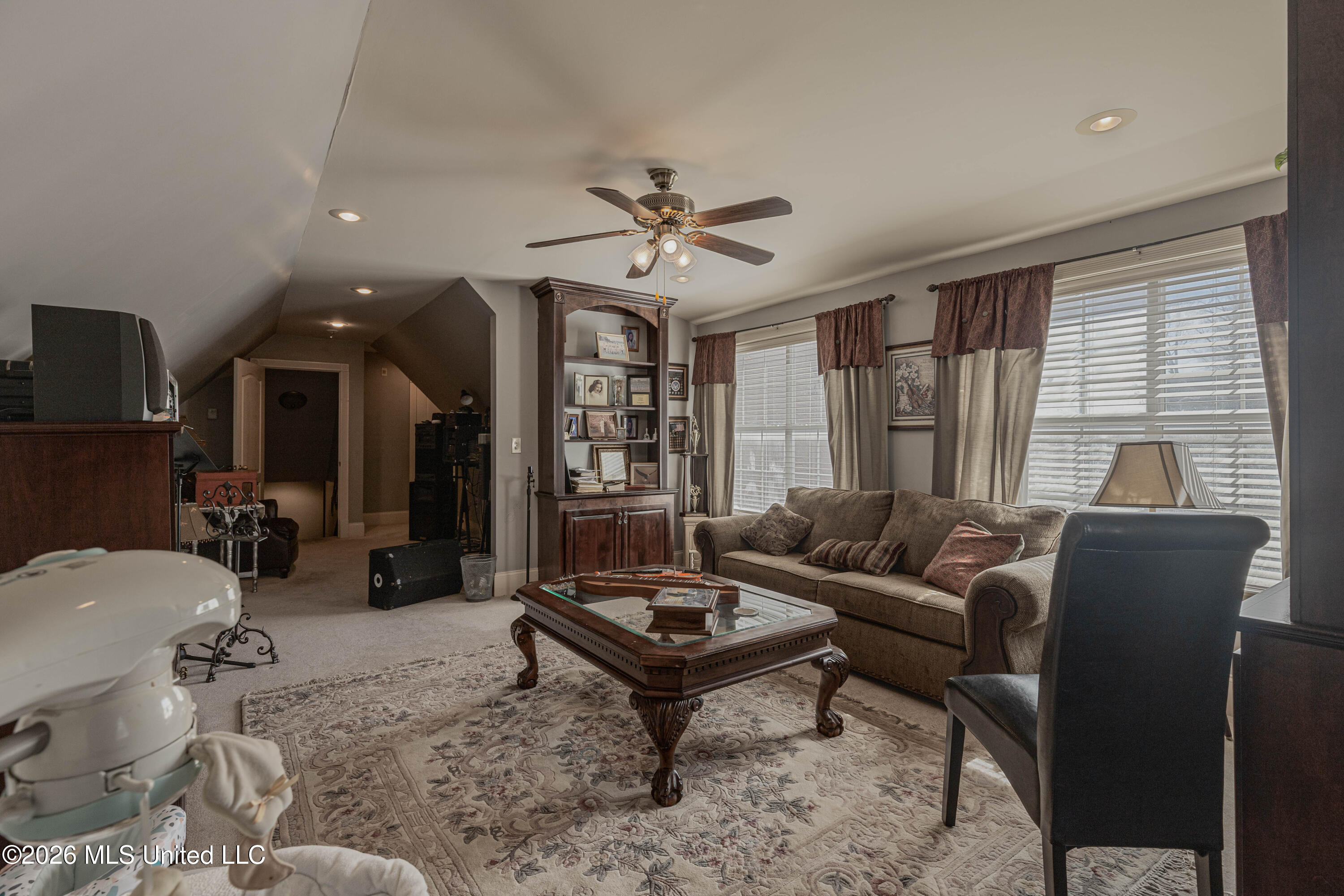 122 Windsor Boulevard Property Photo 91