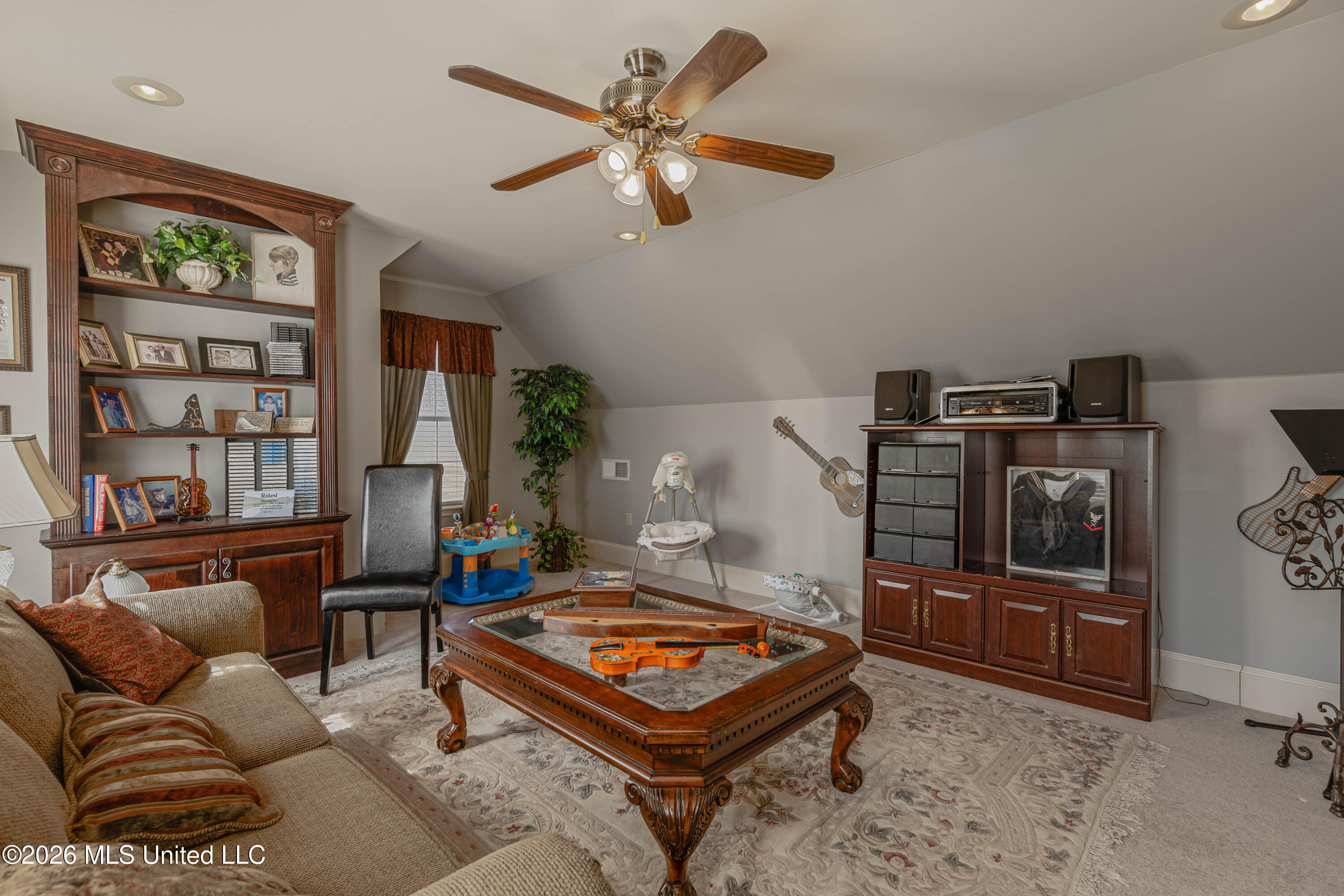 122 Windsor Boulevard Property Photo 93